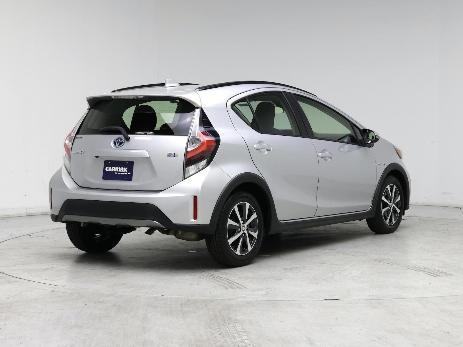 2018 Toyota Prius c One - Photo 9