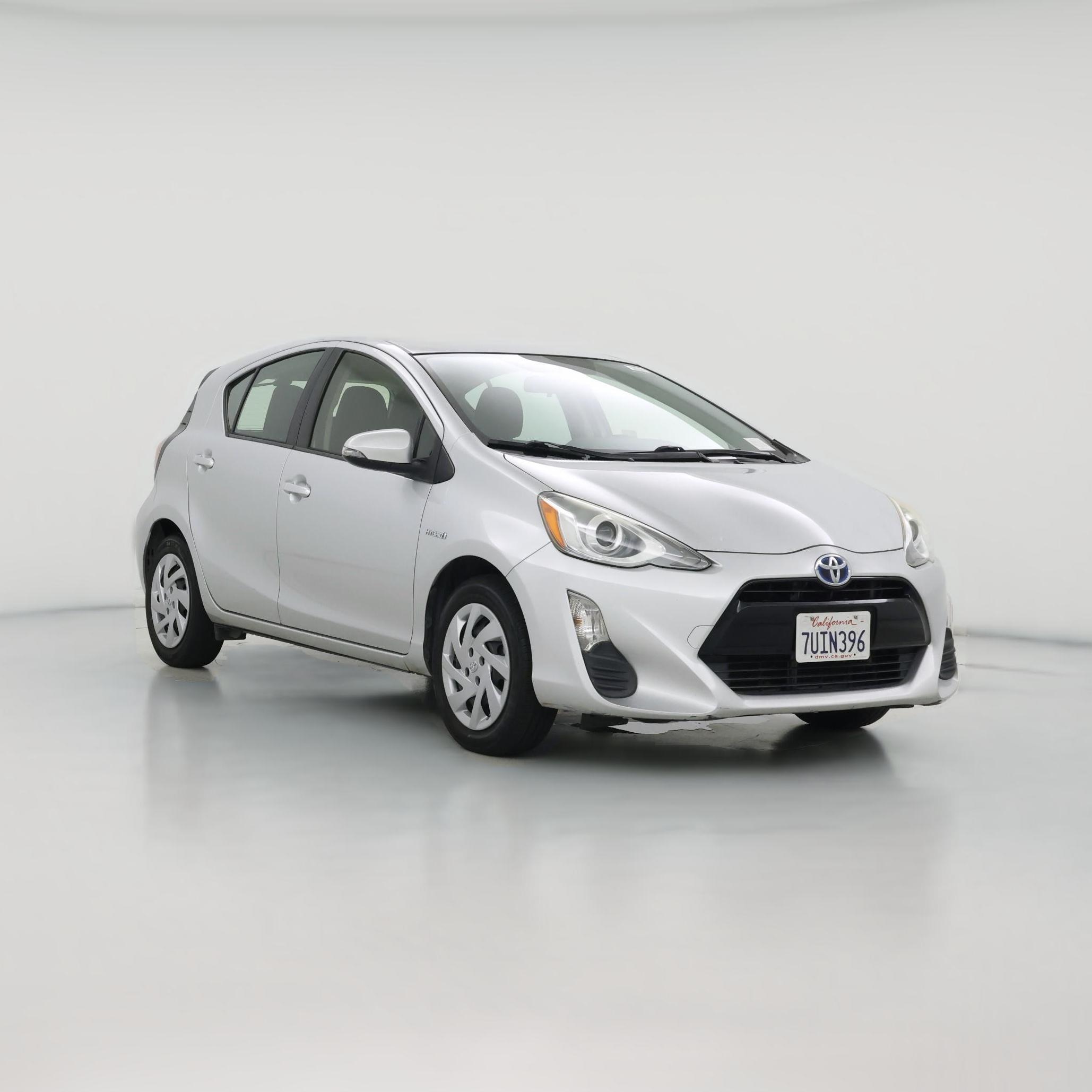 Thumbnail: 2016 Toyota Prius c - 1