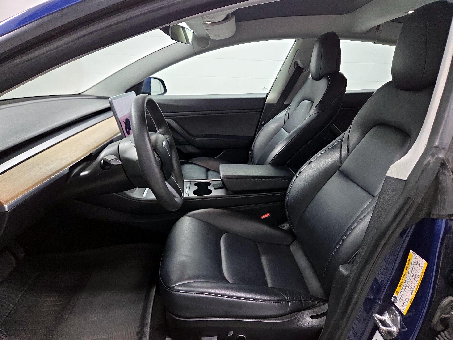 Thumbnail: 2021 Tesla Model 3 - 11
