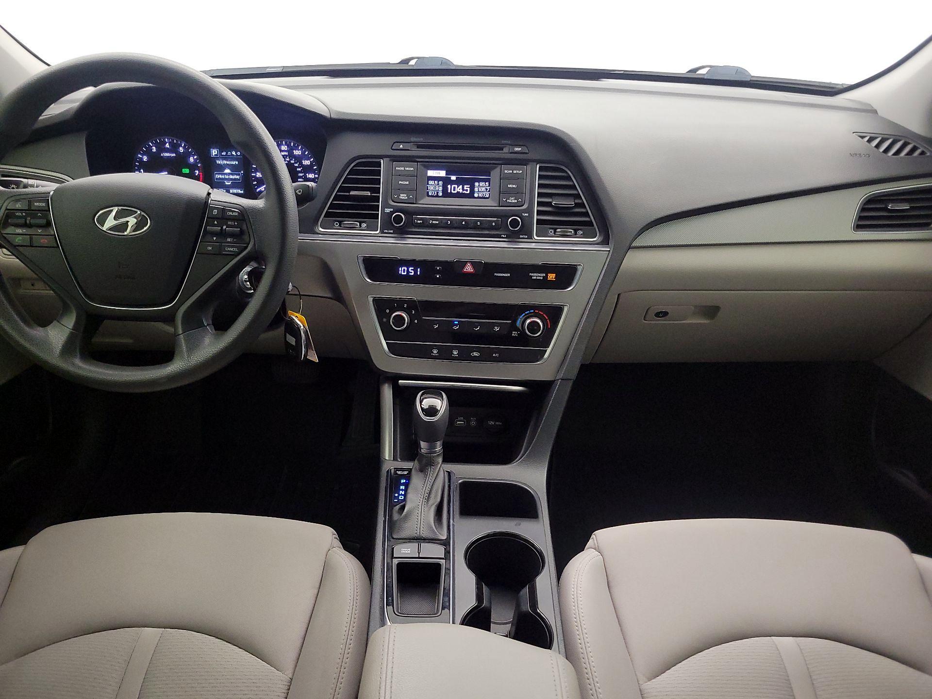 Thumbnail: 2016 Hyundai Sonata - 9