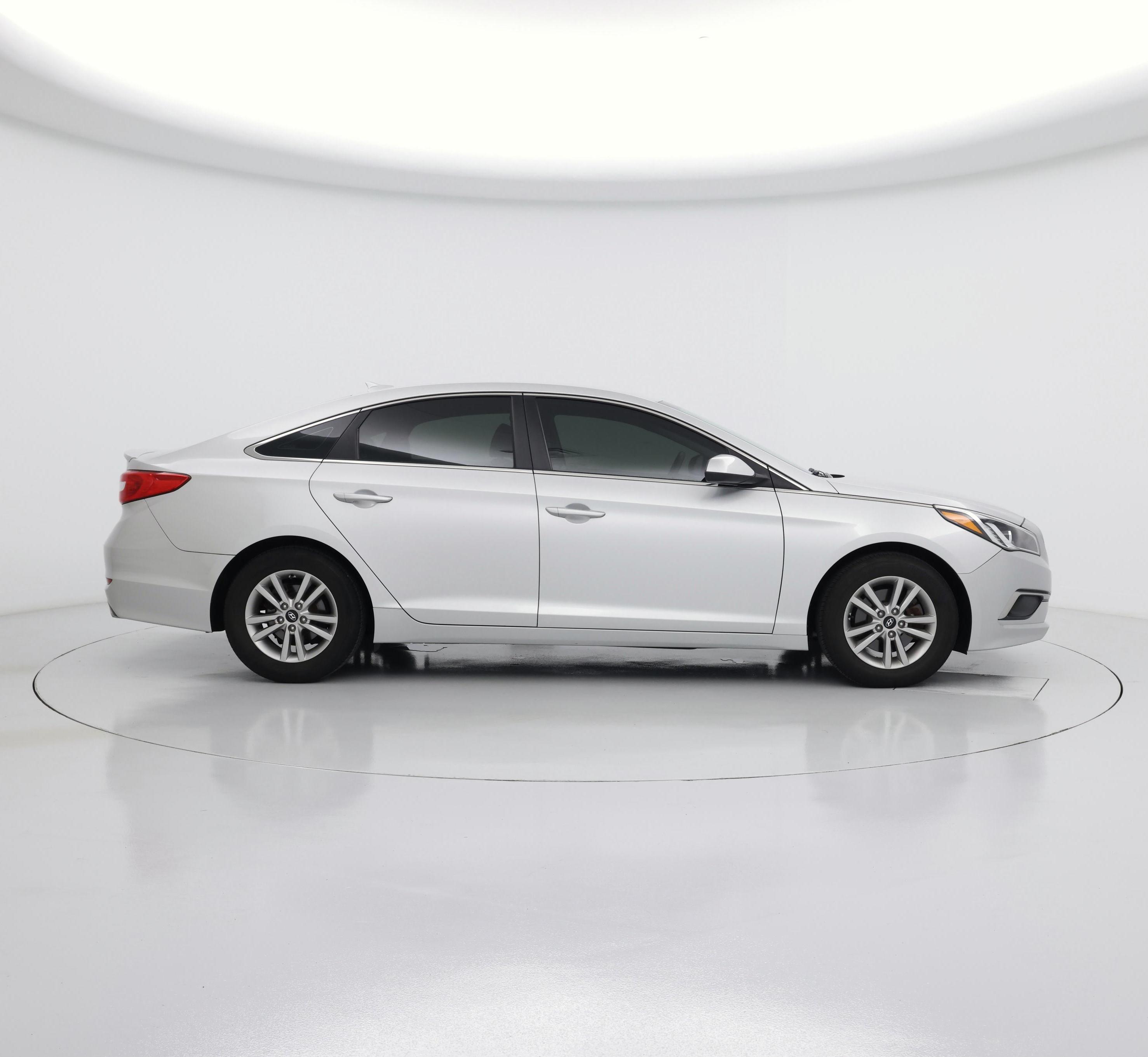 Thumbnail: 2016 Hyundai Sonata - 7