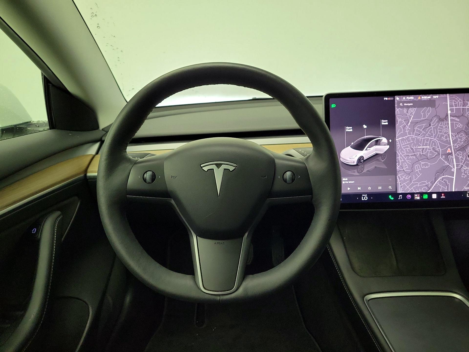 Thumbnail: 2022 Tesla Model 3 - 10