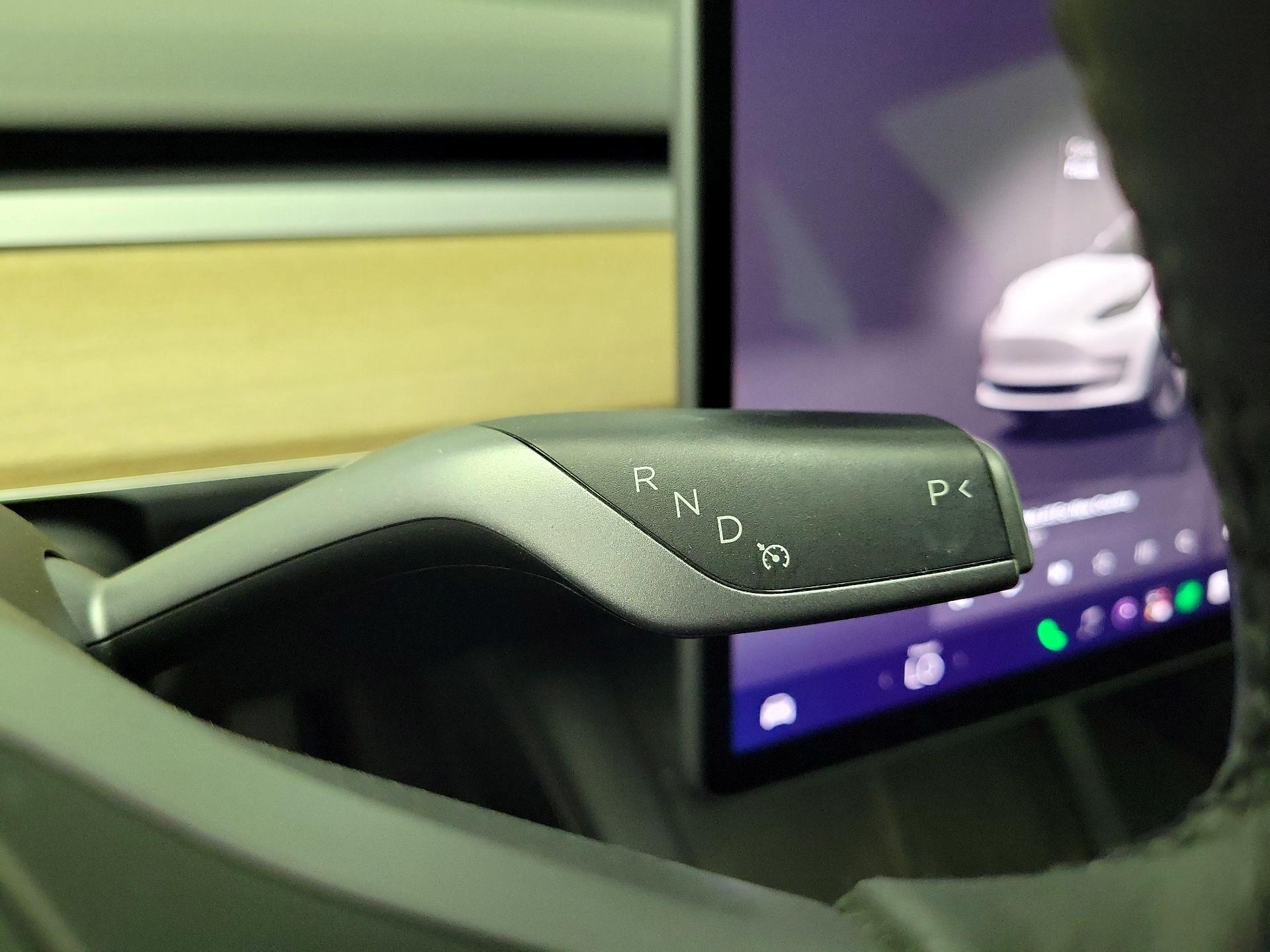 Thumbnail: 2022 Tesla Model 3 - 17