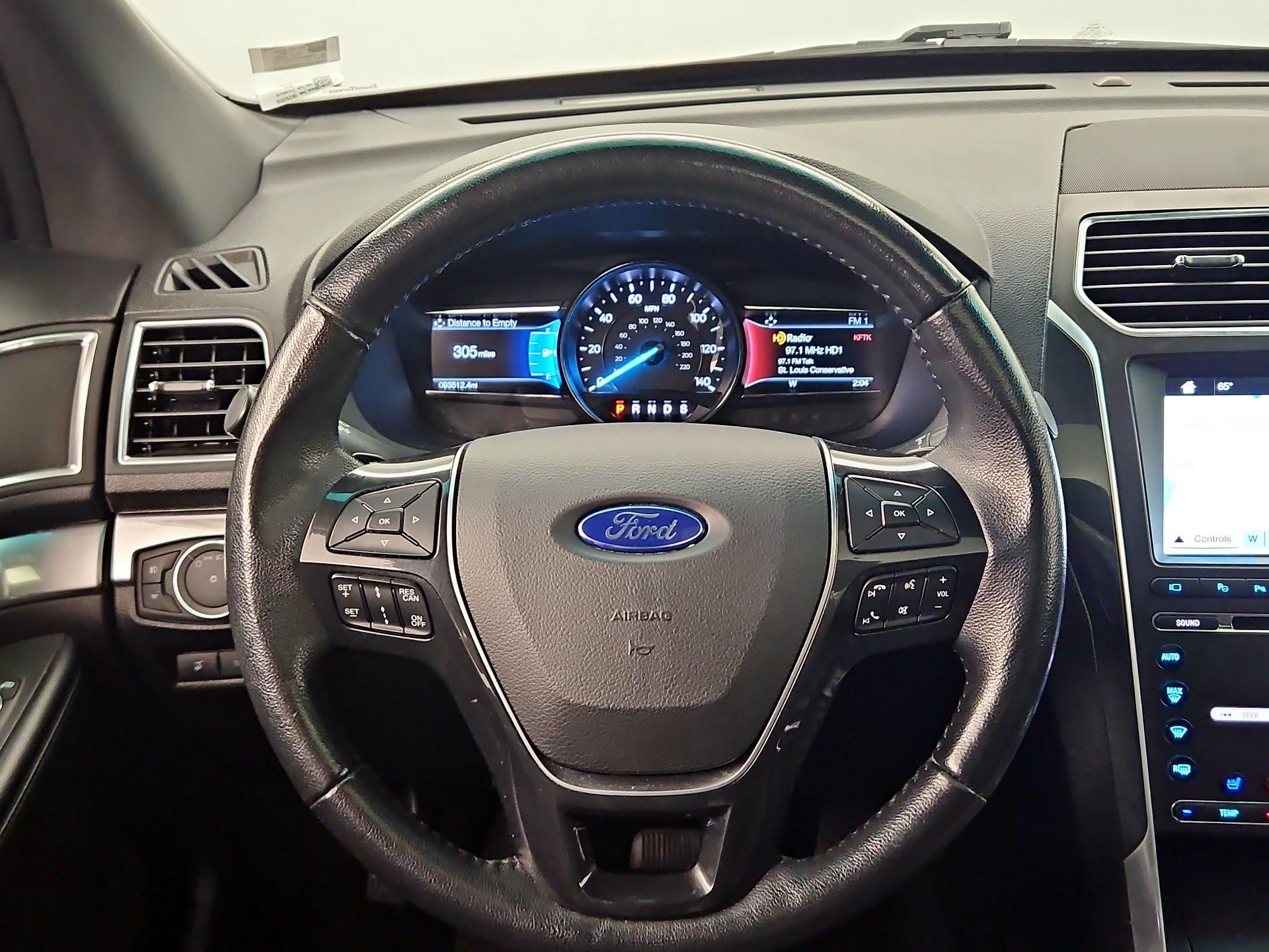 Thumbnail: 2017 Ford Explorer - 10