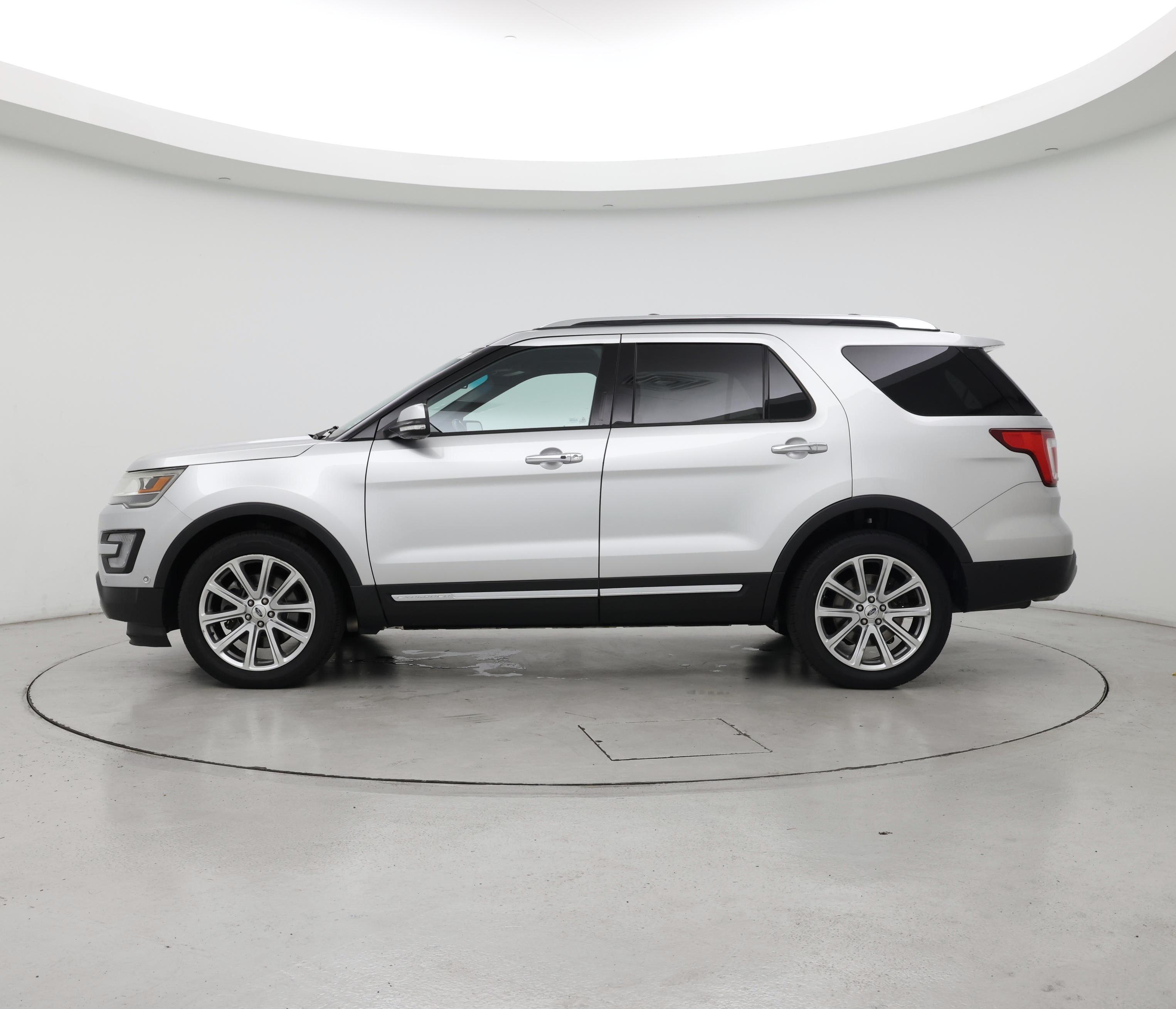 Thumbnail: 2017 Ford Explorer - 3