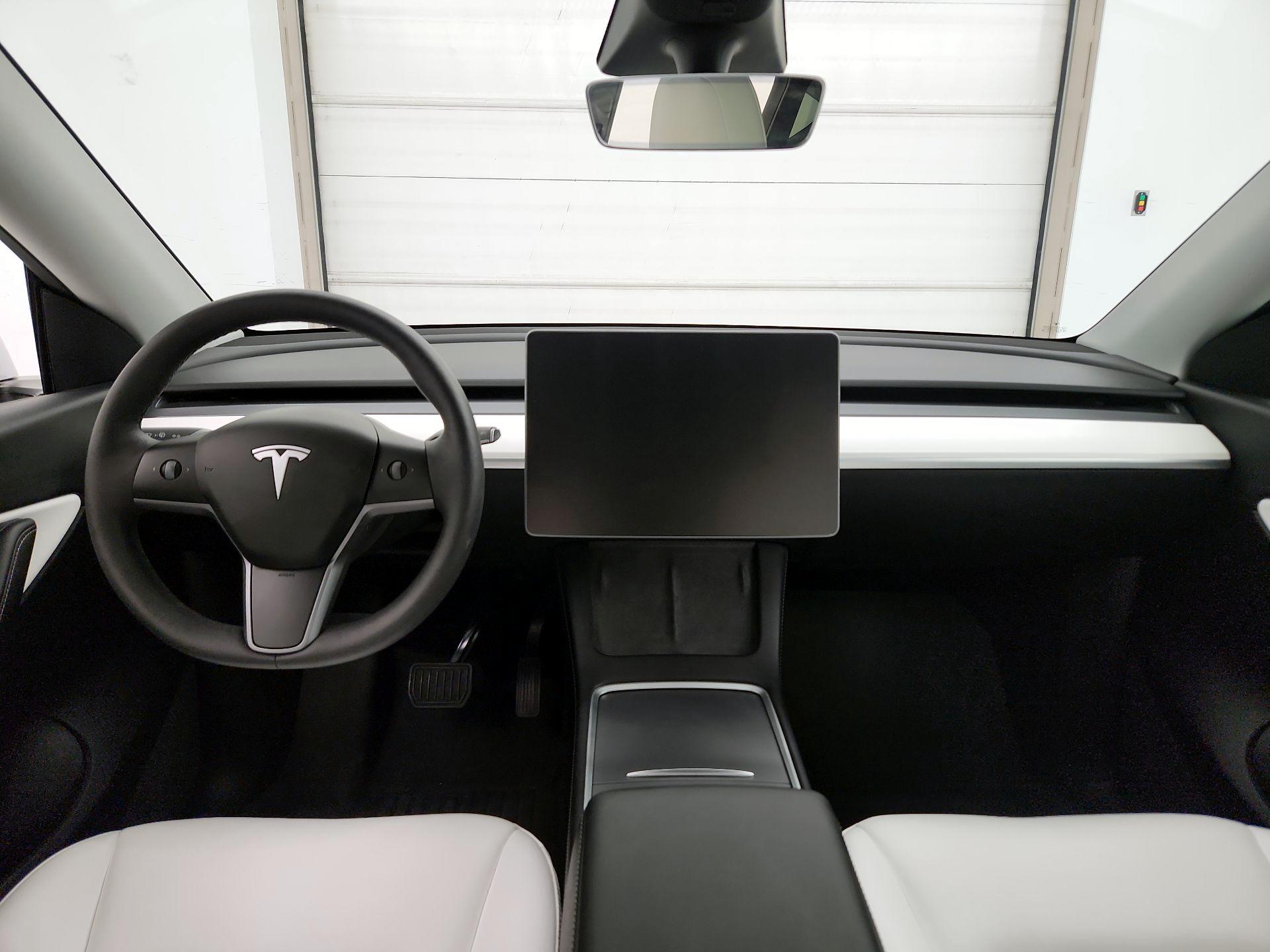 Thumbnail: 2022 Tesla Model Y - 9