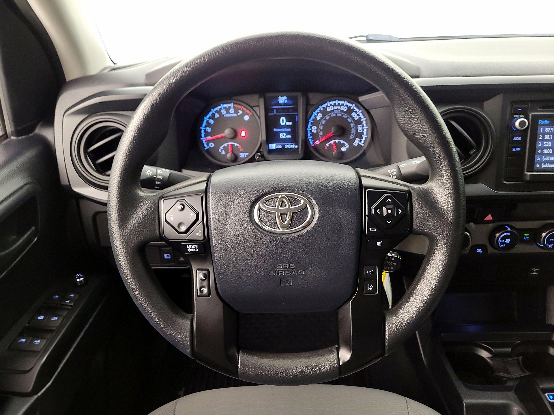 Thumbnail: 2018 Toyota Tacoma - 10