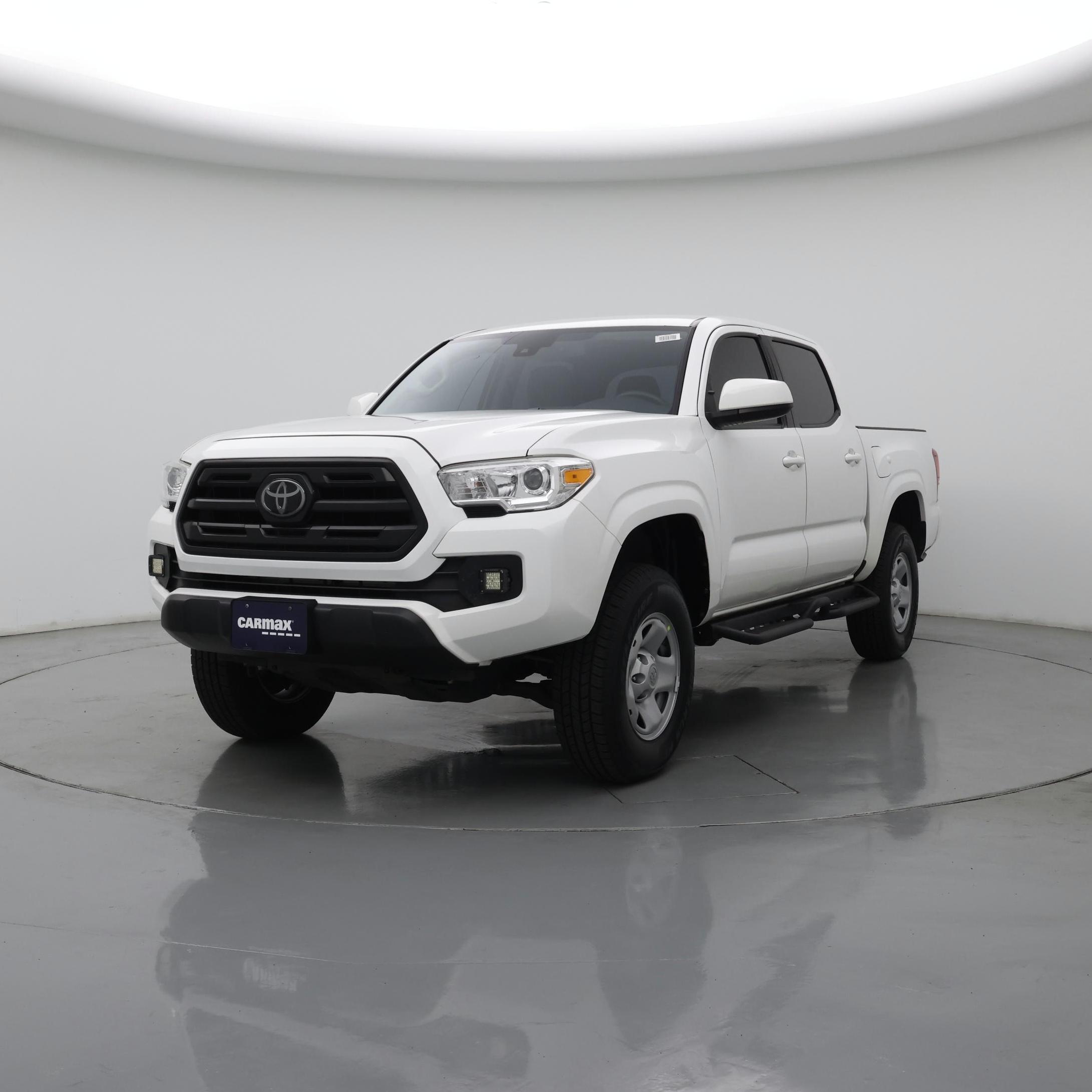 Thumbnail: 2018 Toyota Tacoma - 4