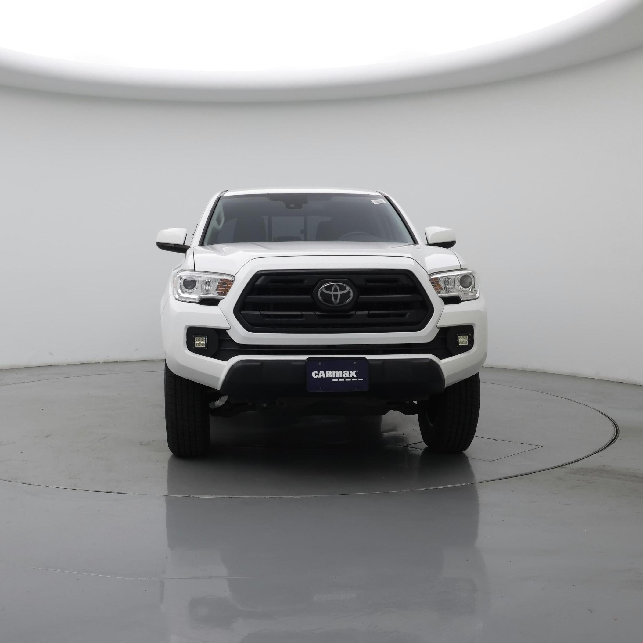 Thumbnail: 2018 Toyota Tacoma - 5