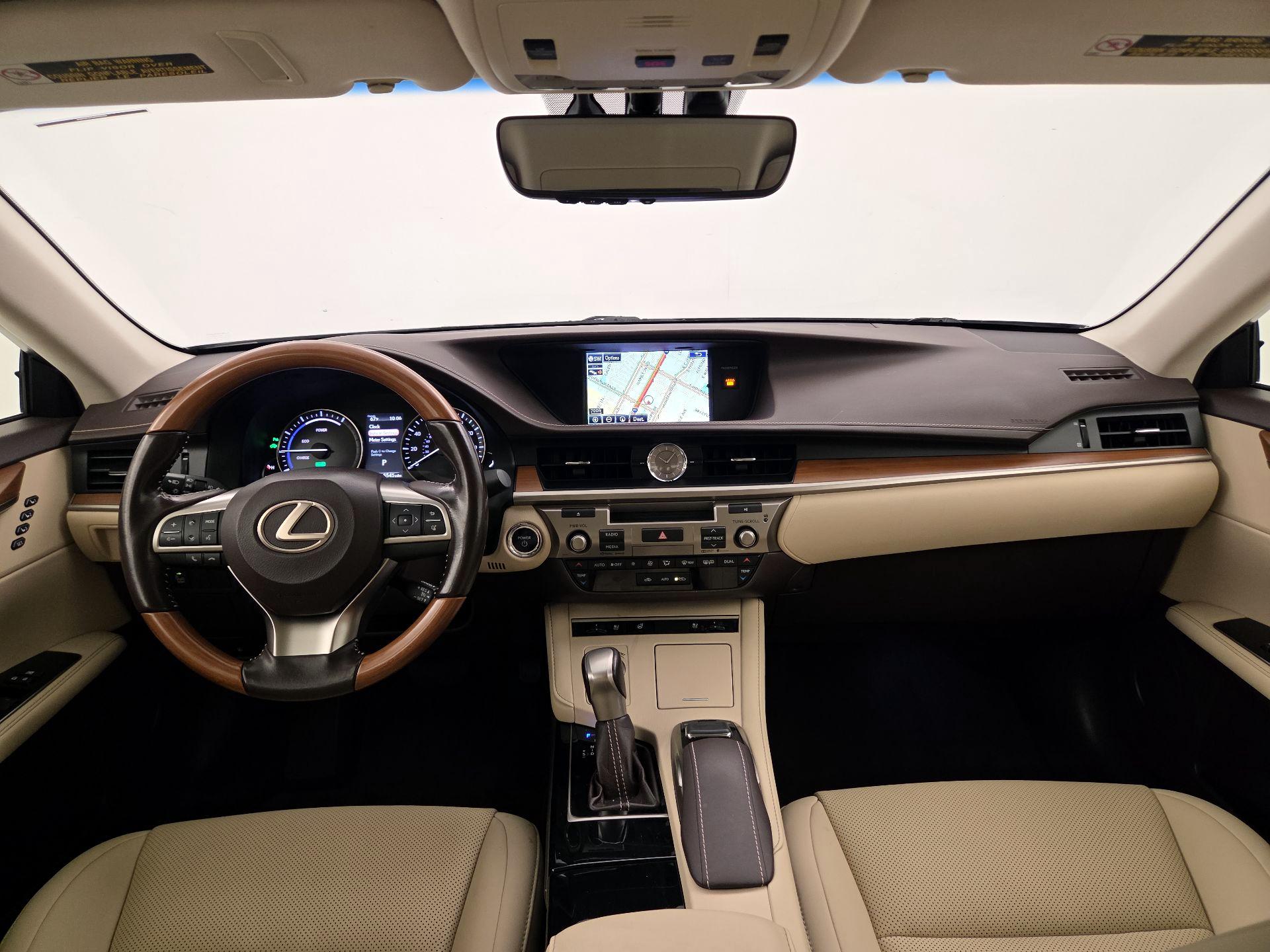 Thumbnail: 2016 Lexus ES - 9