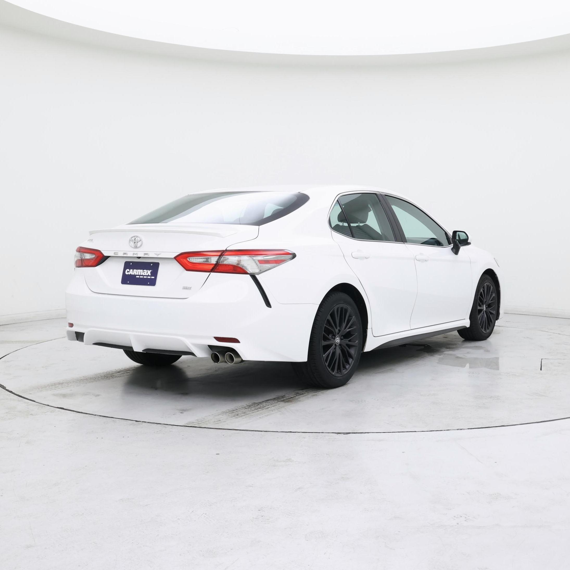 Thumbnail: 2018 Toyota Camry - 8