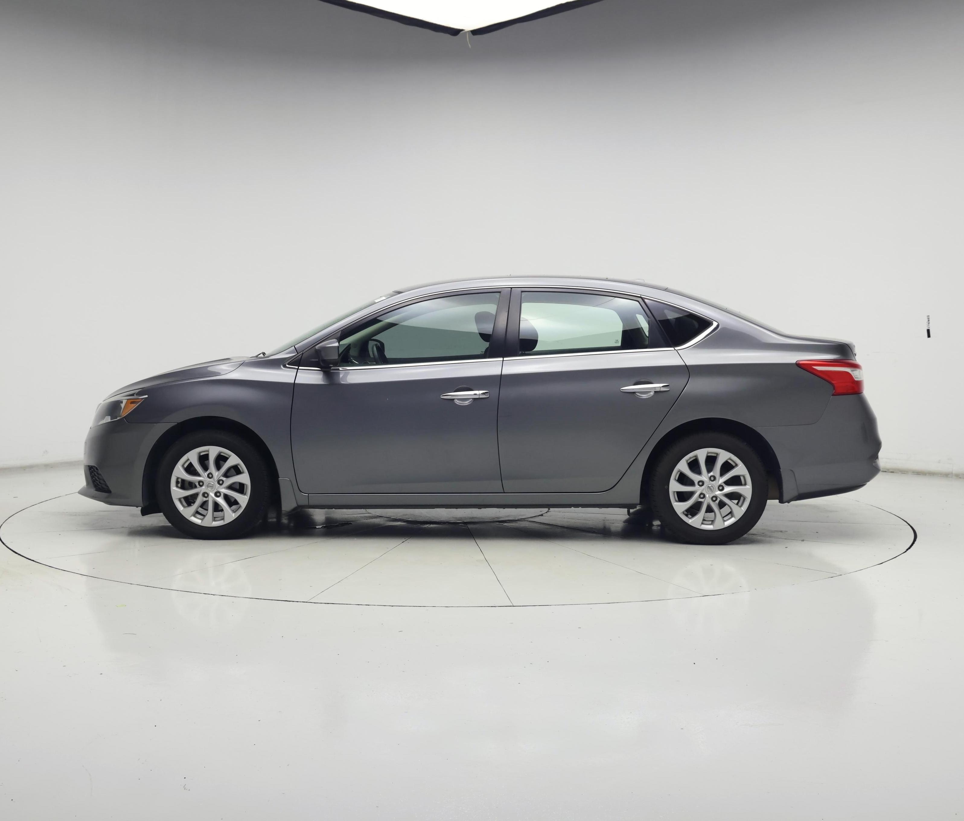 Thumbnail: 2018 Nissan Sentra - 3