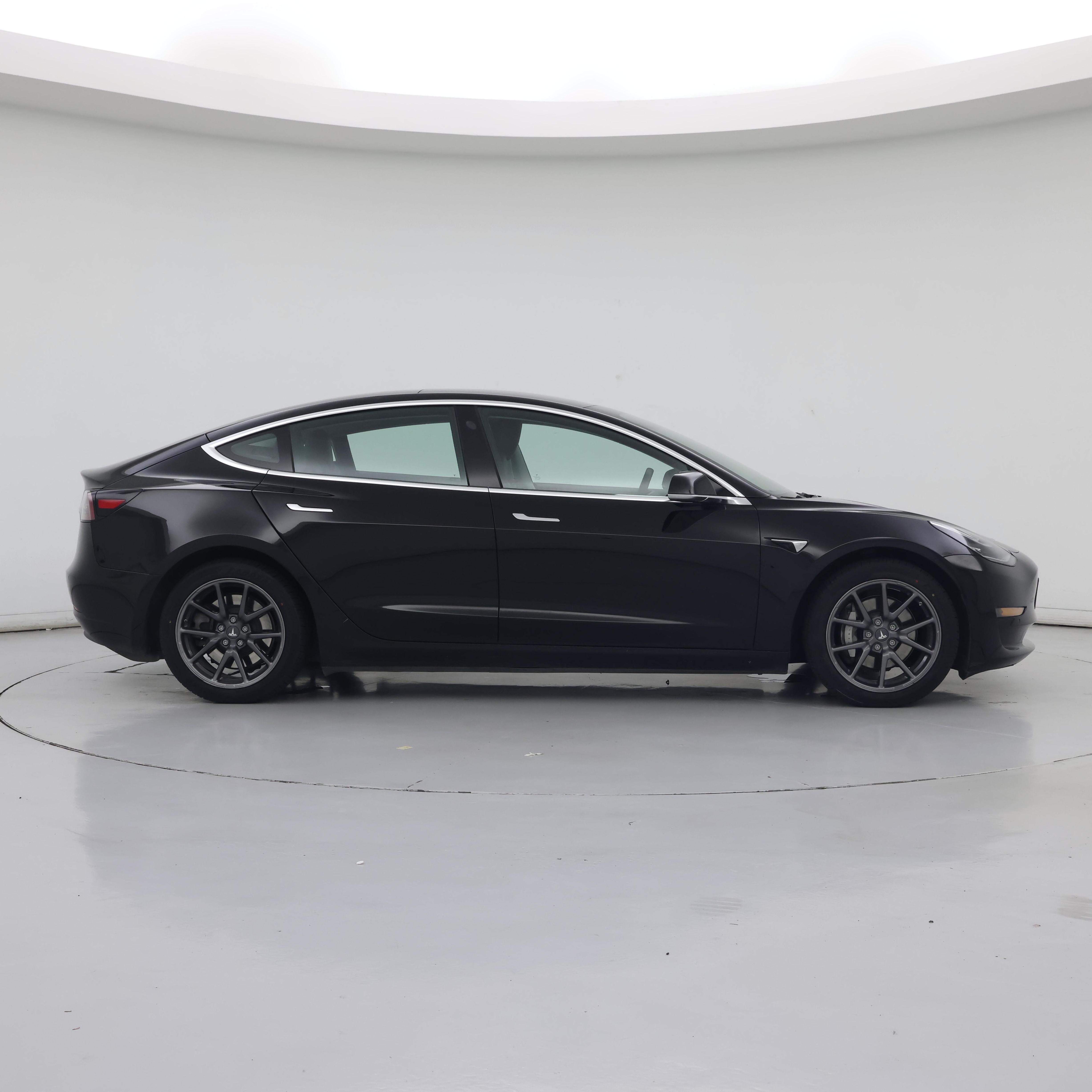 Thumbnail: 2020 Tesla Model 3 - 7