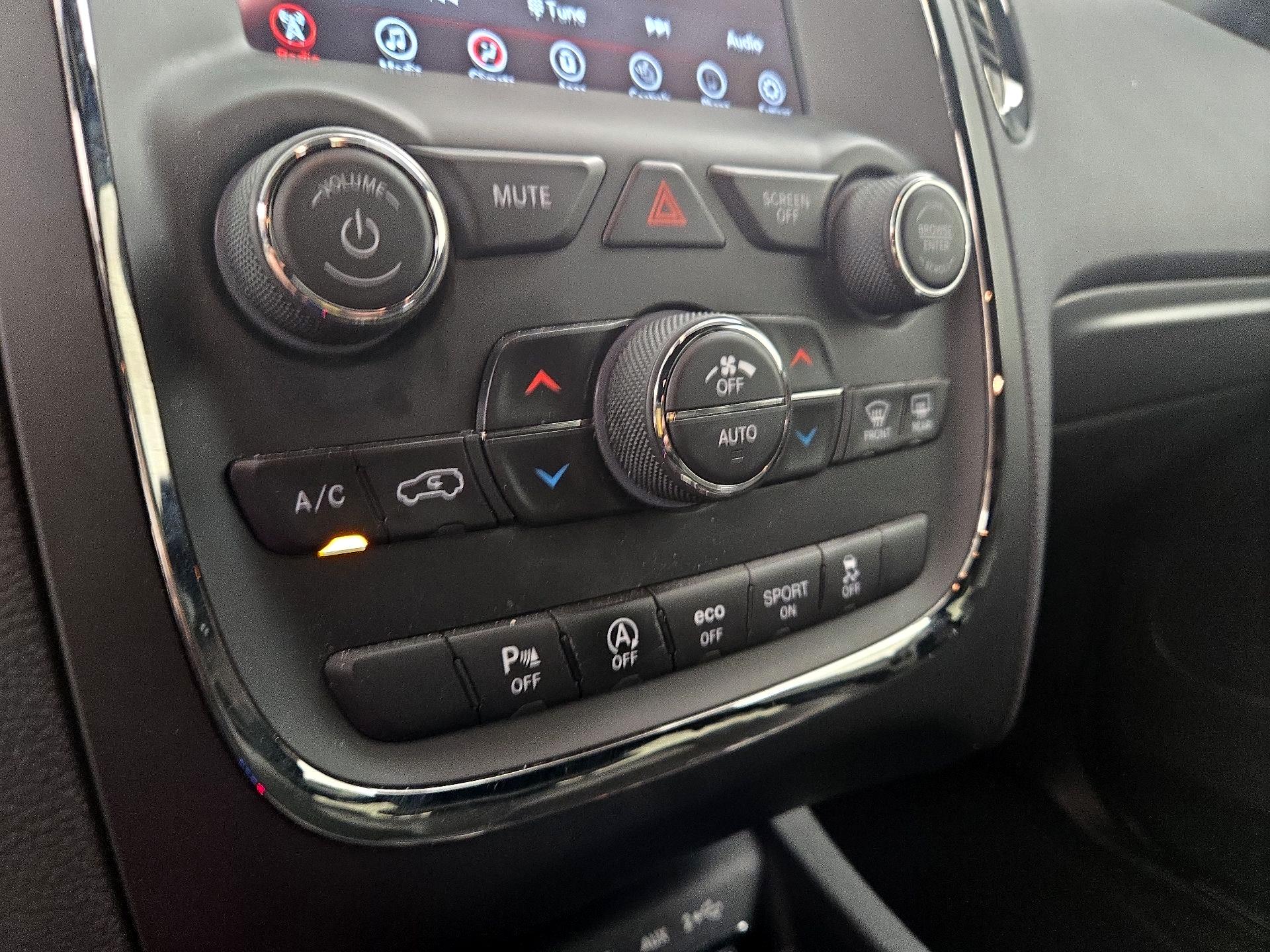 Thumbnail: 2020 Dodge Durango - 16