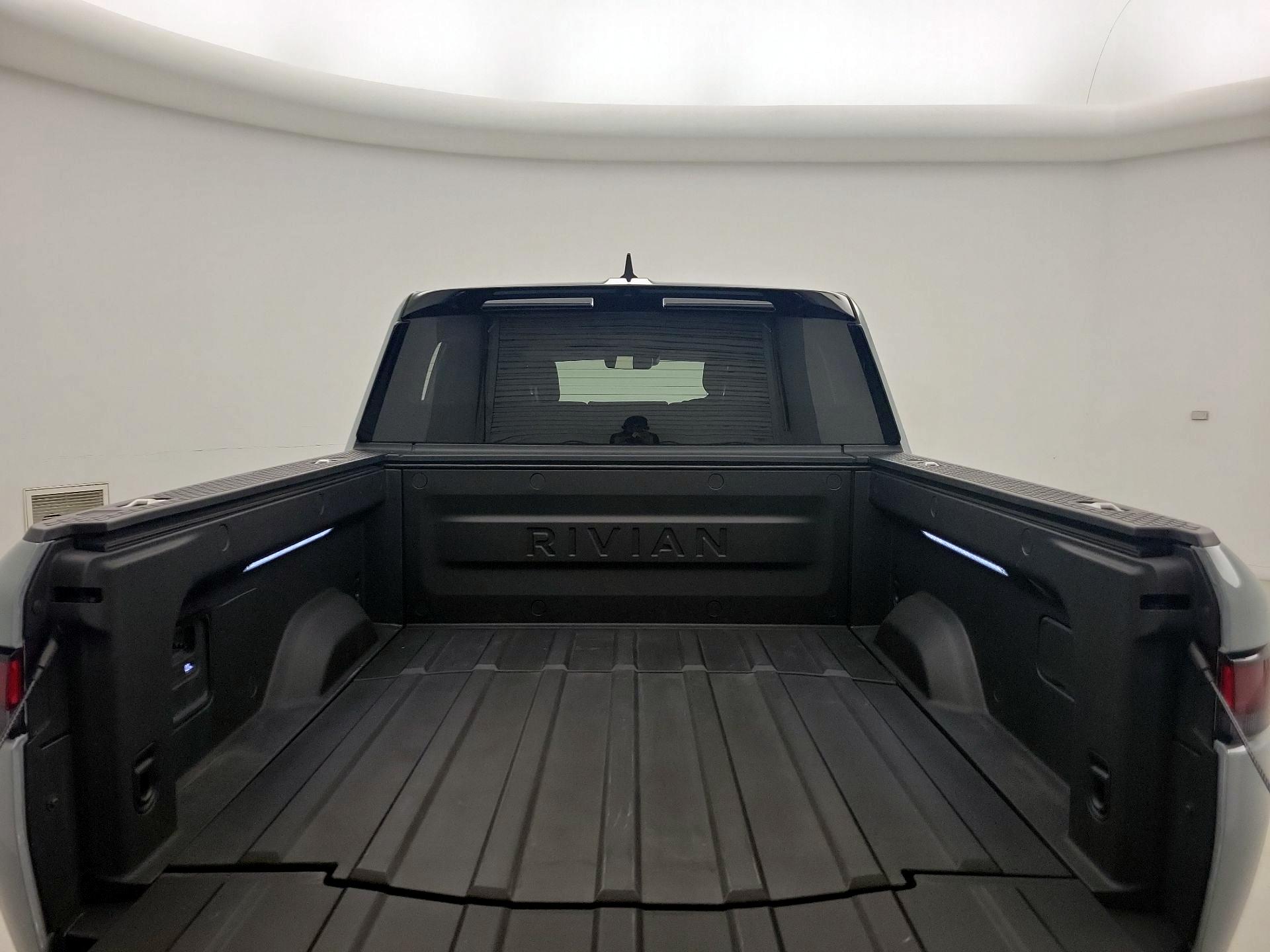 Thumbnail: 2023 Rivian R1T - 20