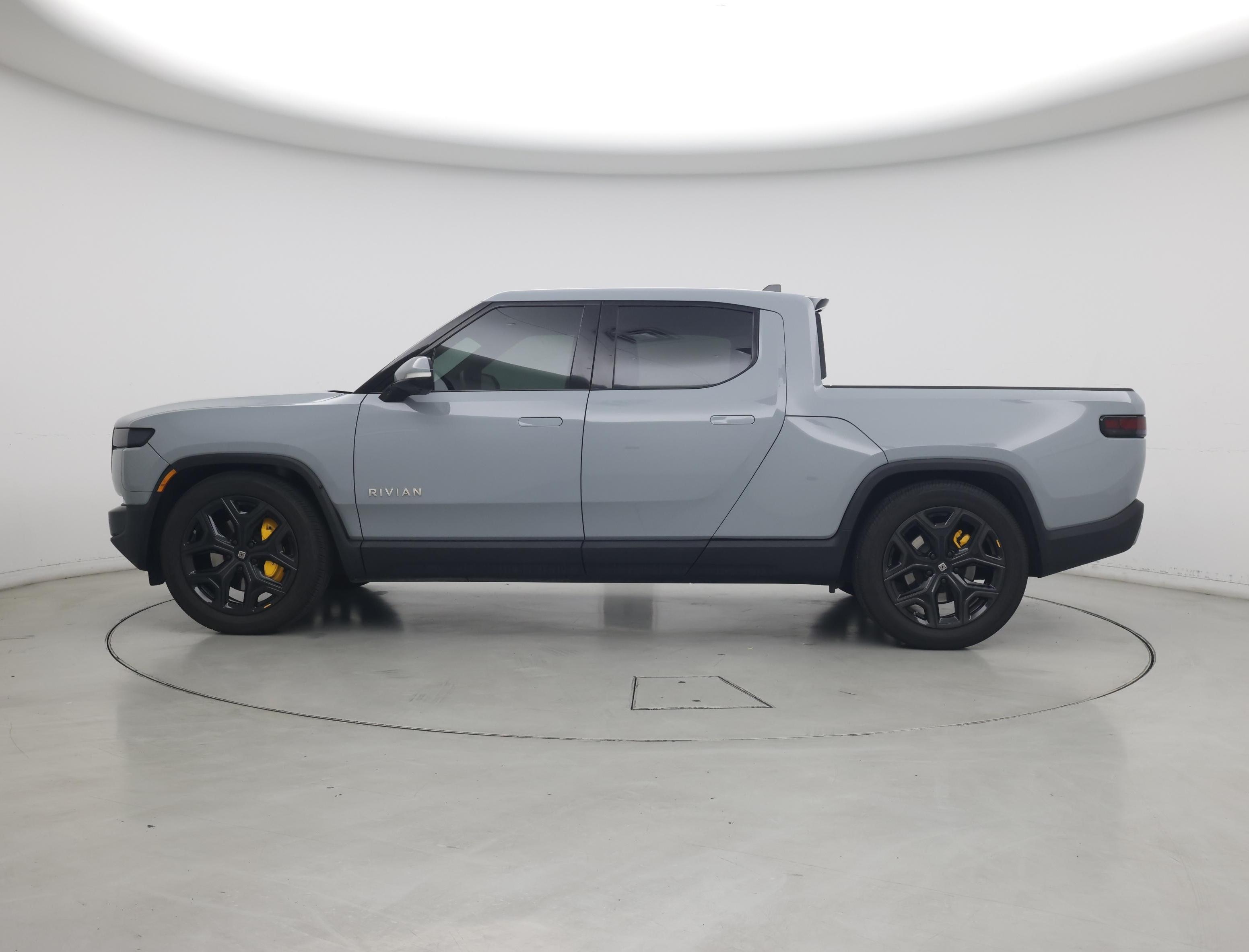 Thumbnail: 2023 Rivian R1T - 3