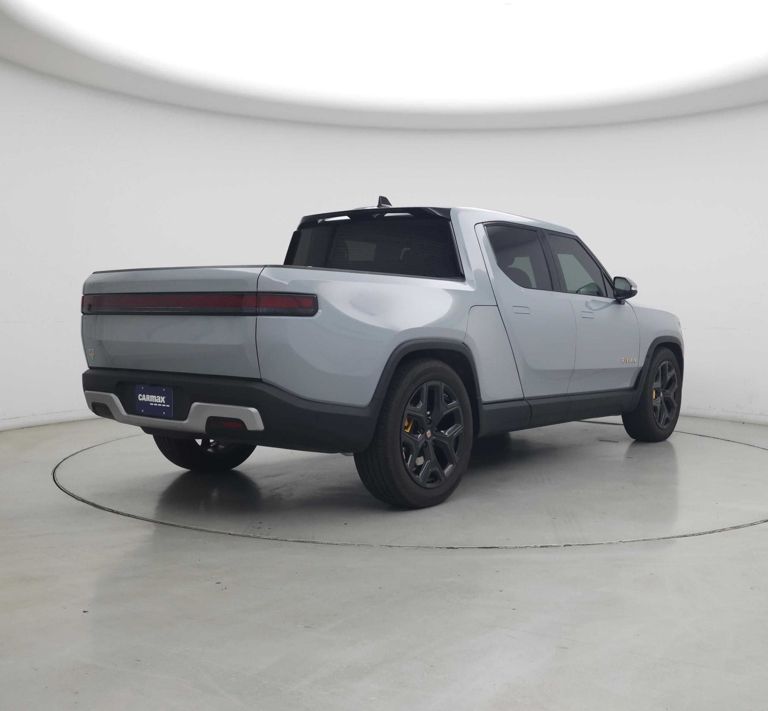 Thumbnail: 2023 Rivian R1T - 8