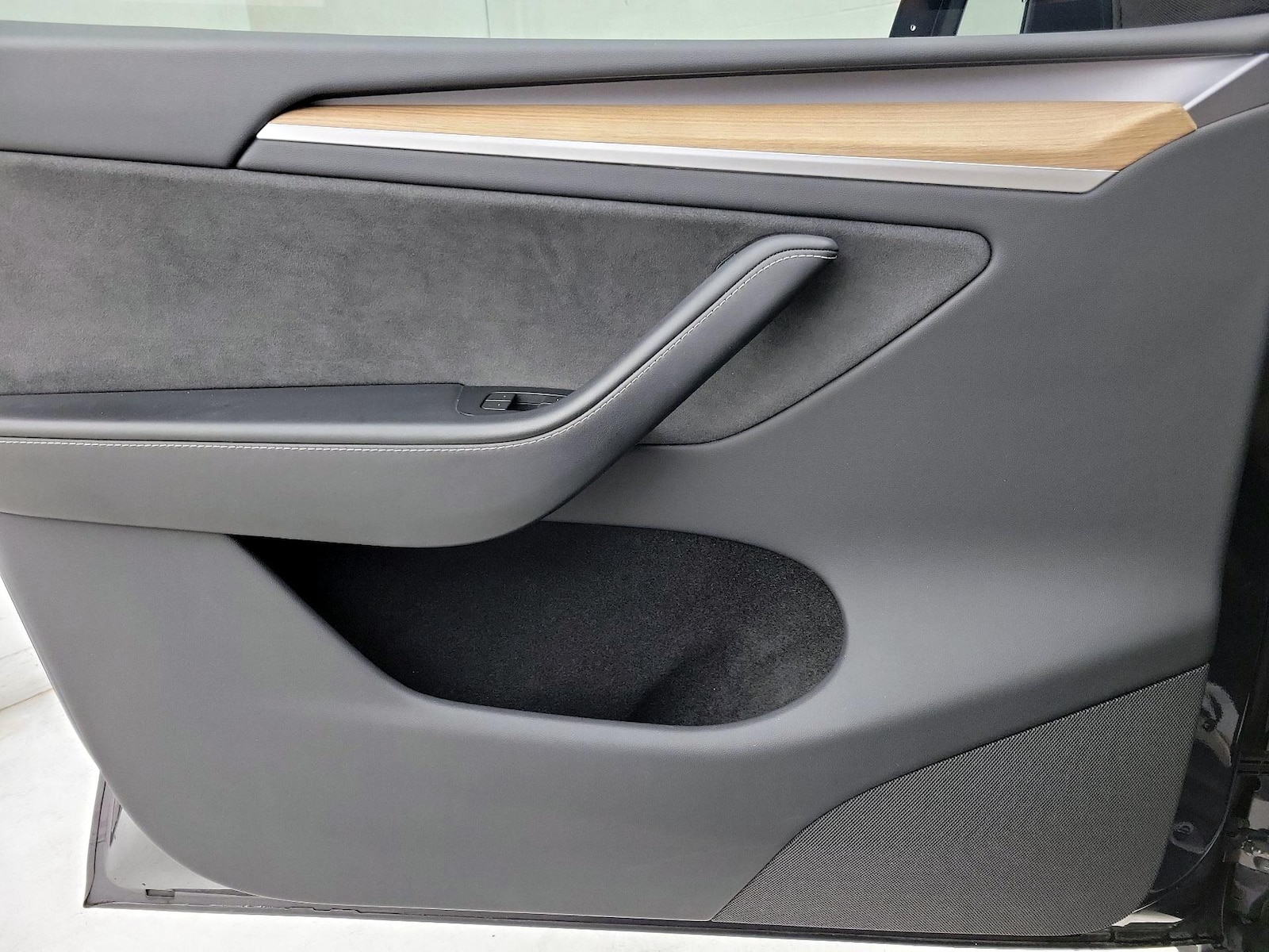 2024 Tesla Model Y Performance - Photo 13