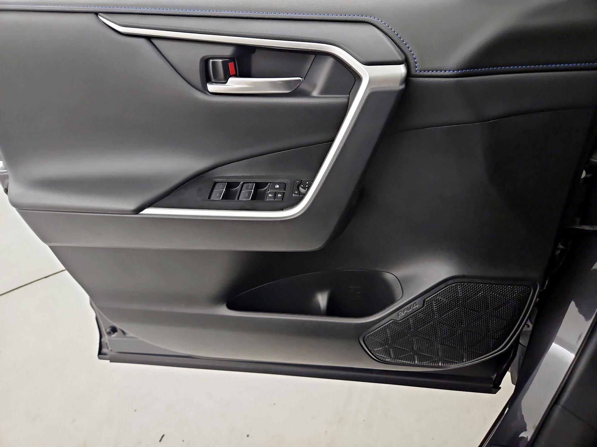 Thumbnail: 2024 Toyota RAV4 - 12