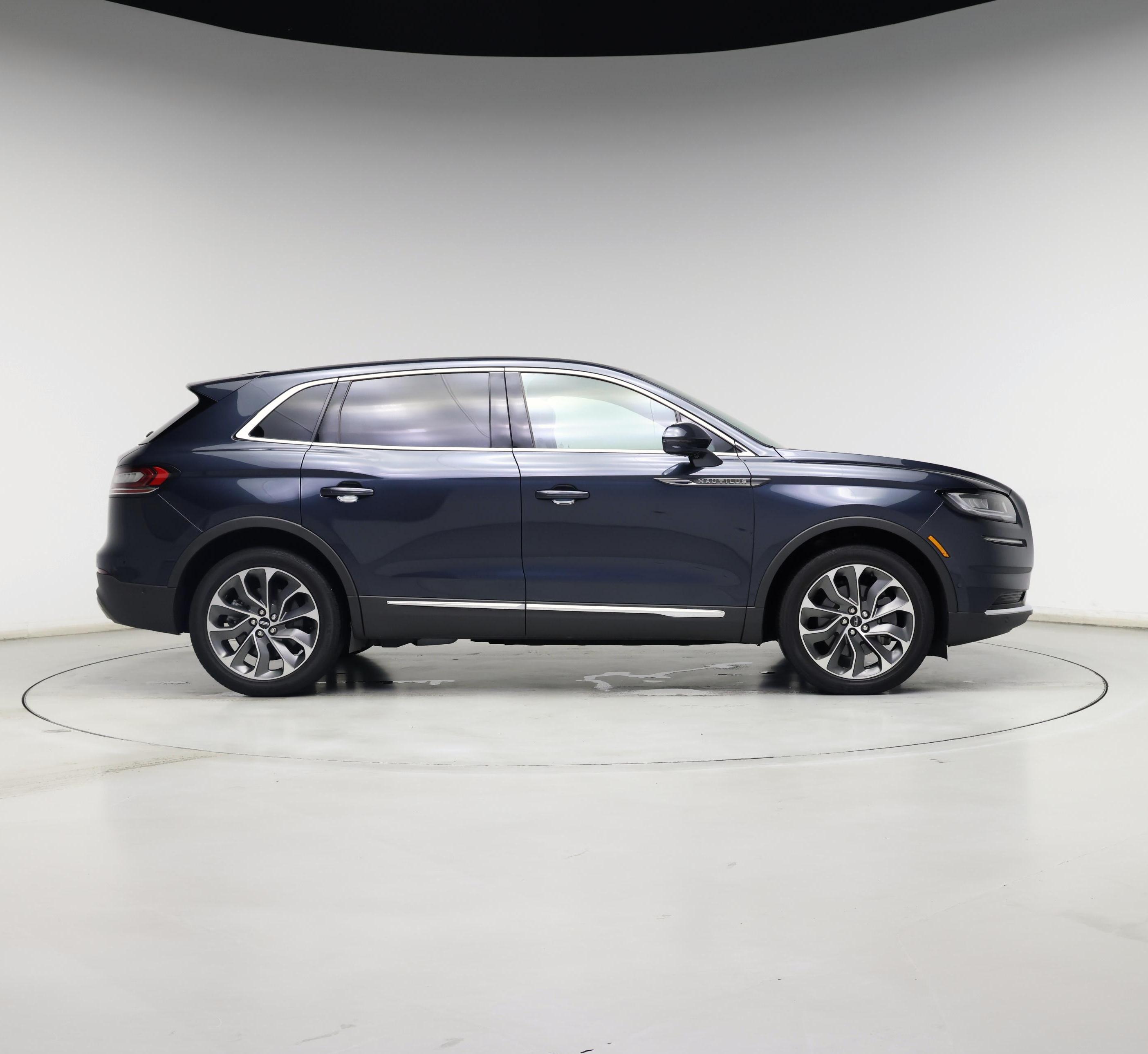 Thumbnail: 2022 Lincoln Nautilus - 7