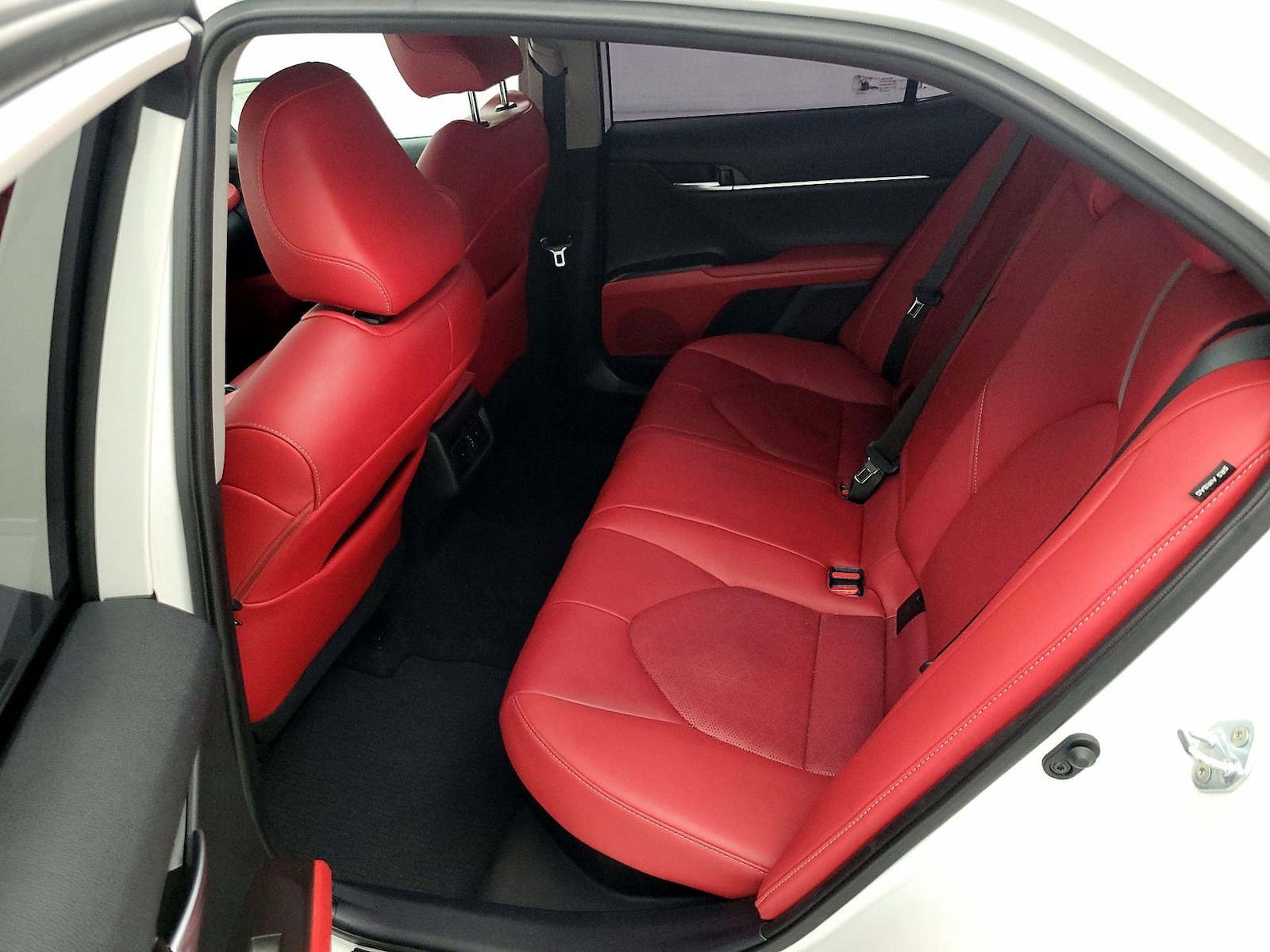 2021 Toyota Camry XSE - Photo 19