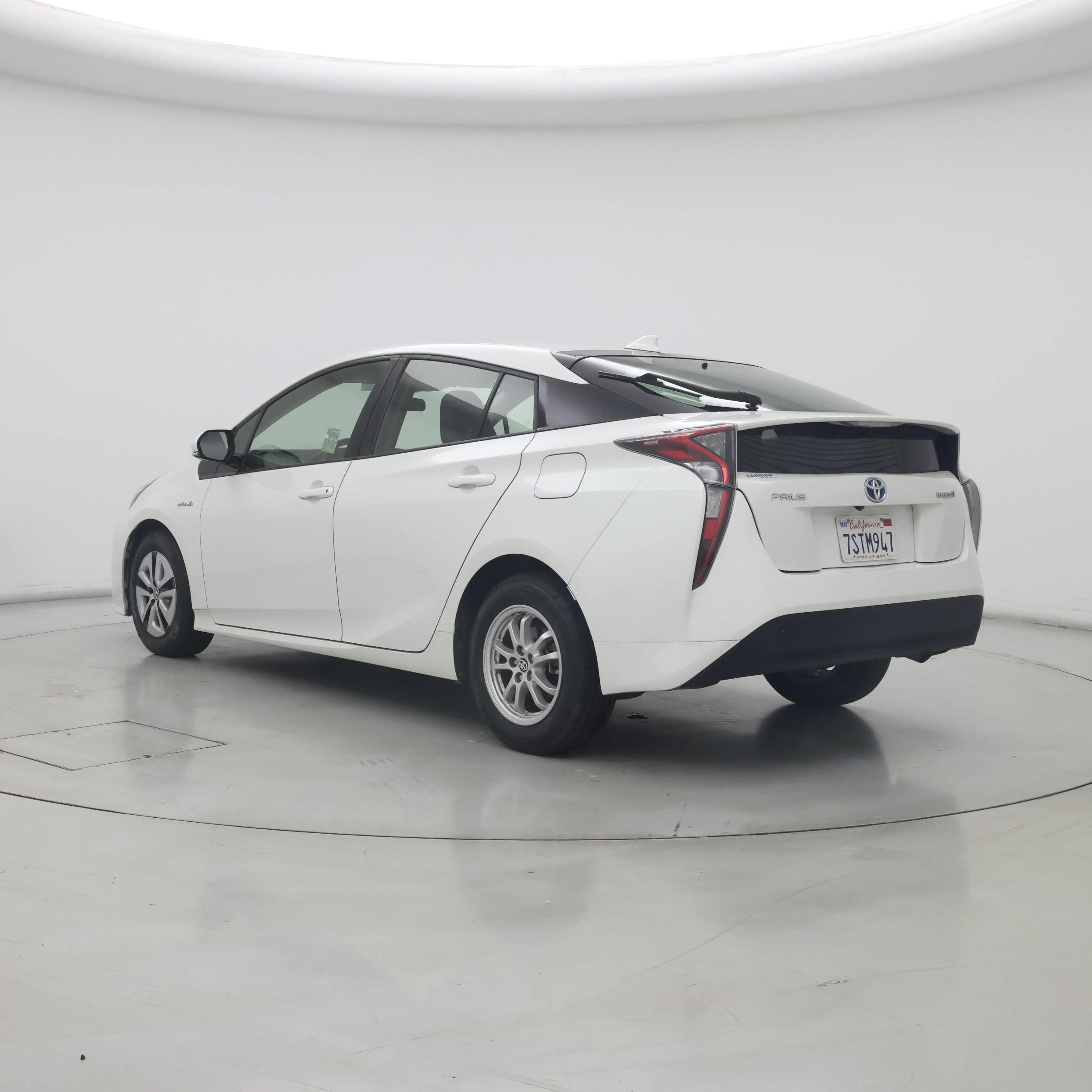 Thumbnail: 2016 Toyota Prius - 2
