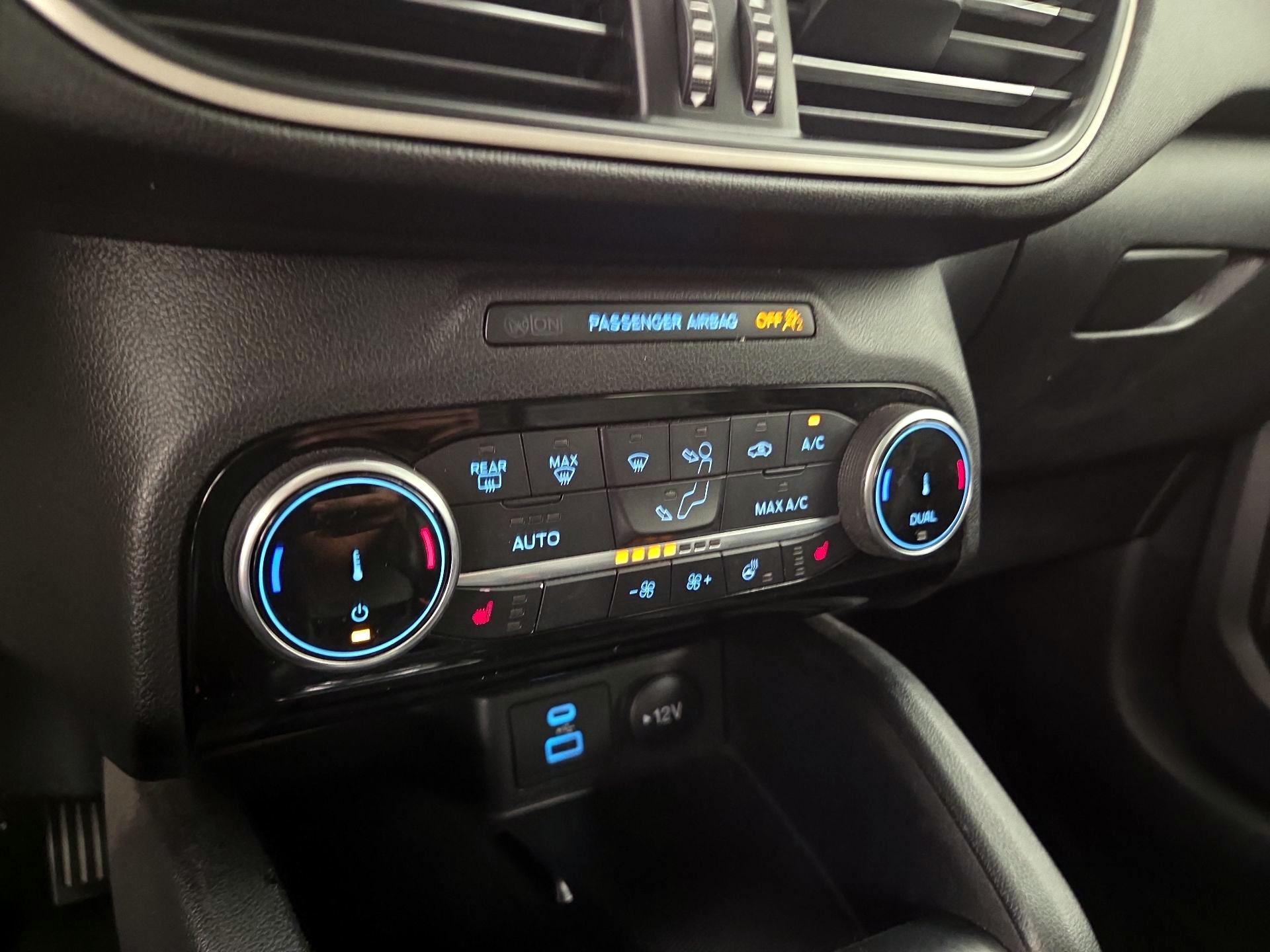 Thumbnail: 2022 Ford Escape - 17