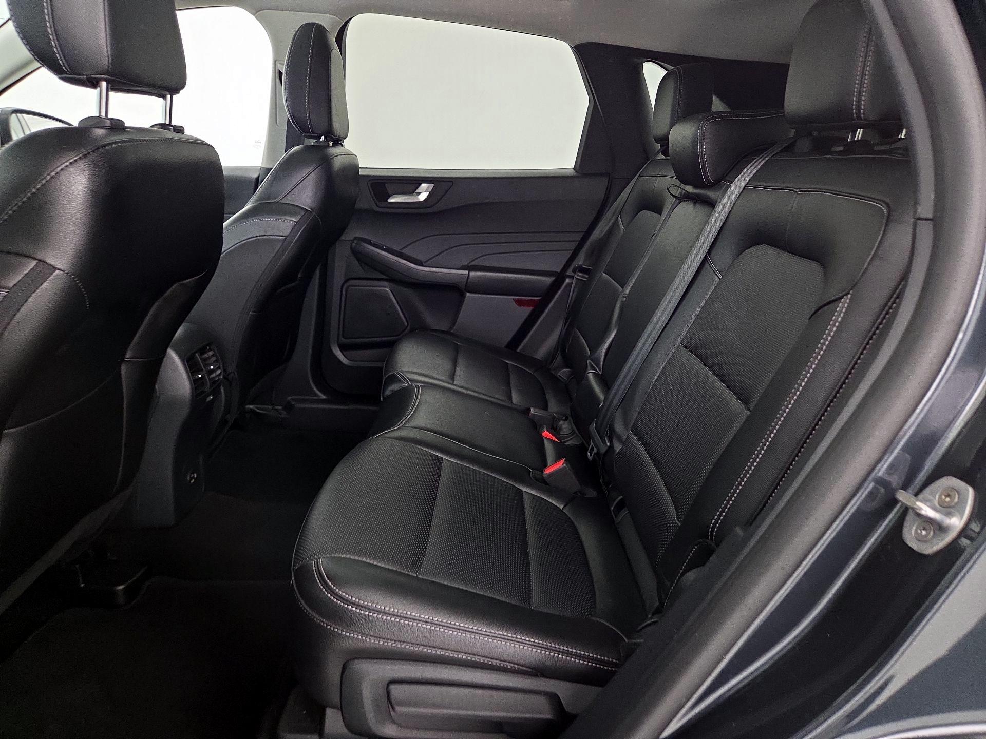 Thumbnail: 2022 Ford Escape - 20