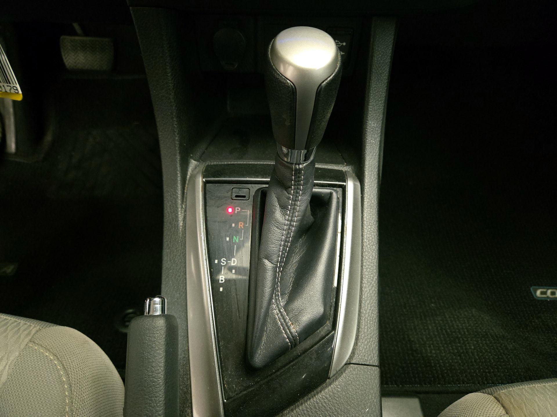 Thumbnail: 2014 Toyota Corolla - 17