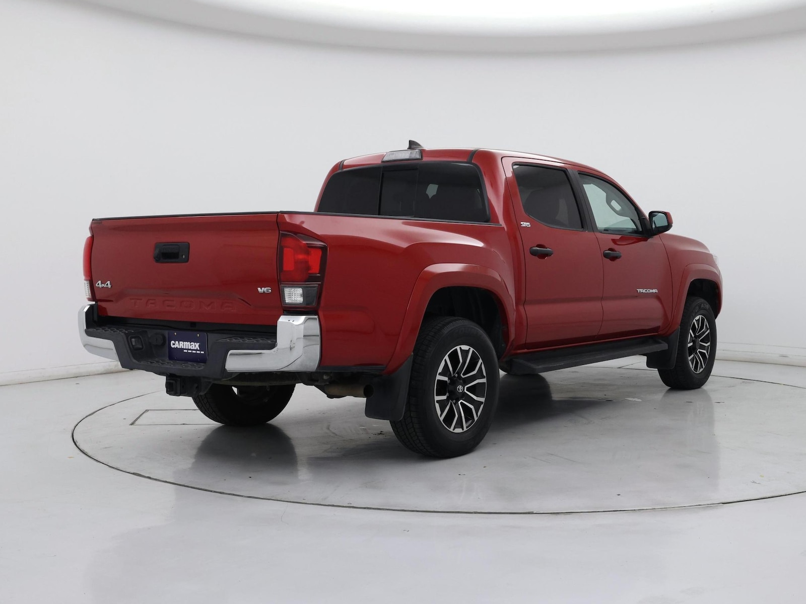 2018 Toyota Tacoma SR5 - Photo 9