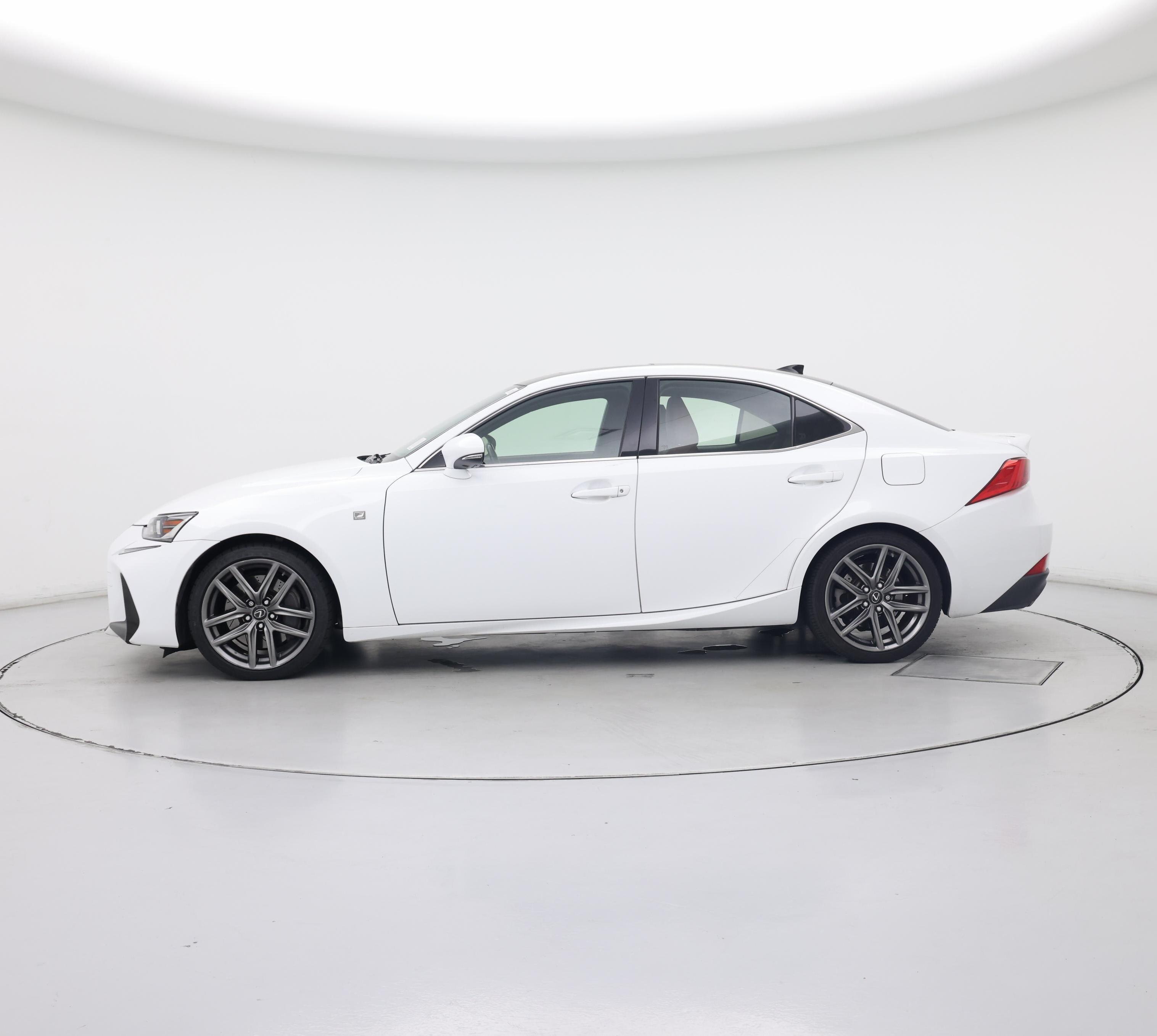 Thumbnail: 2017 Lexus IS - 3