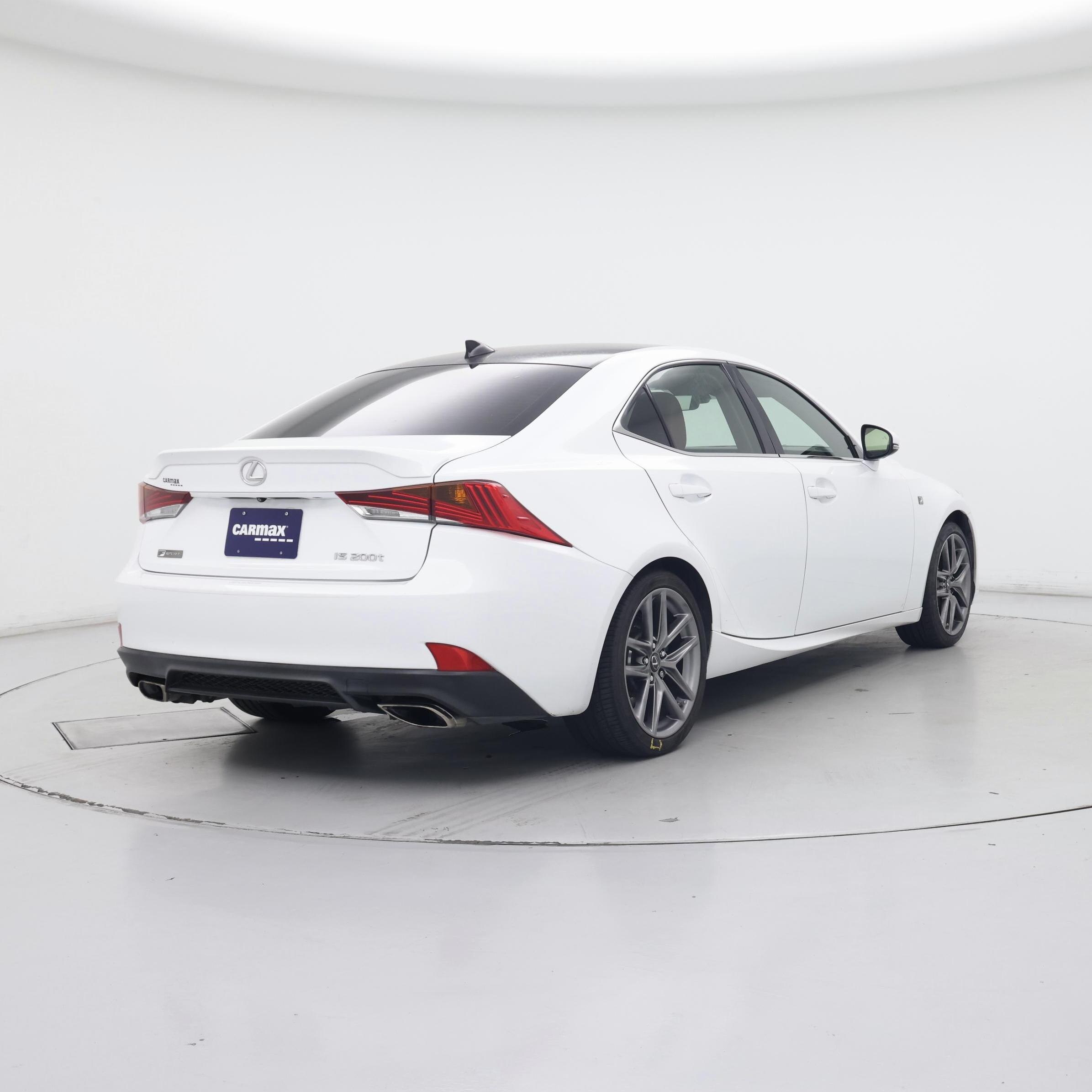 Thumbnail: 2017 Lexus IS - 8