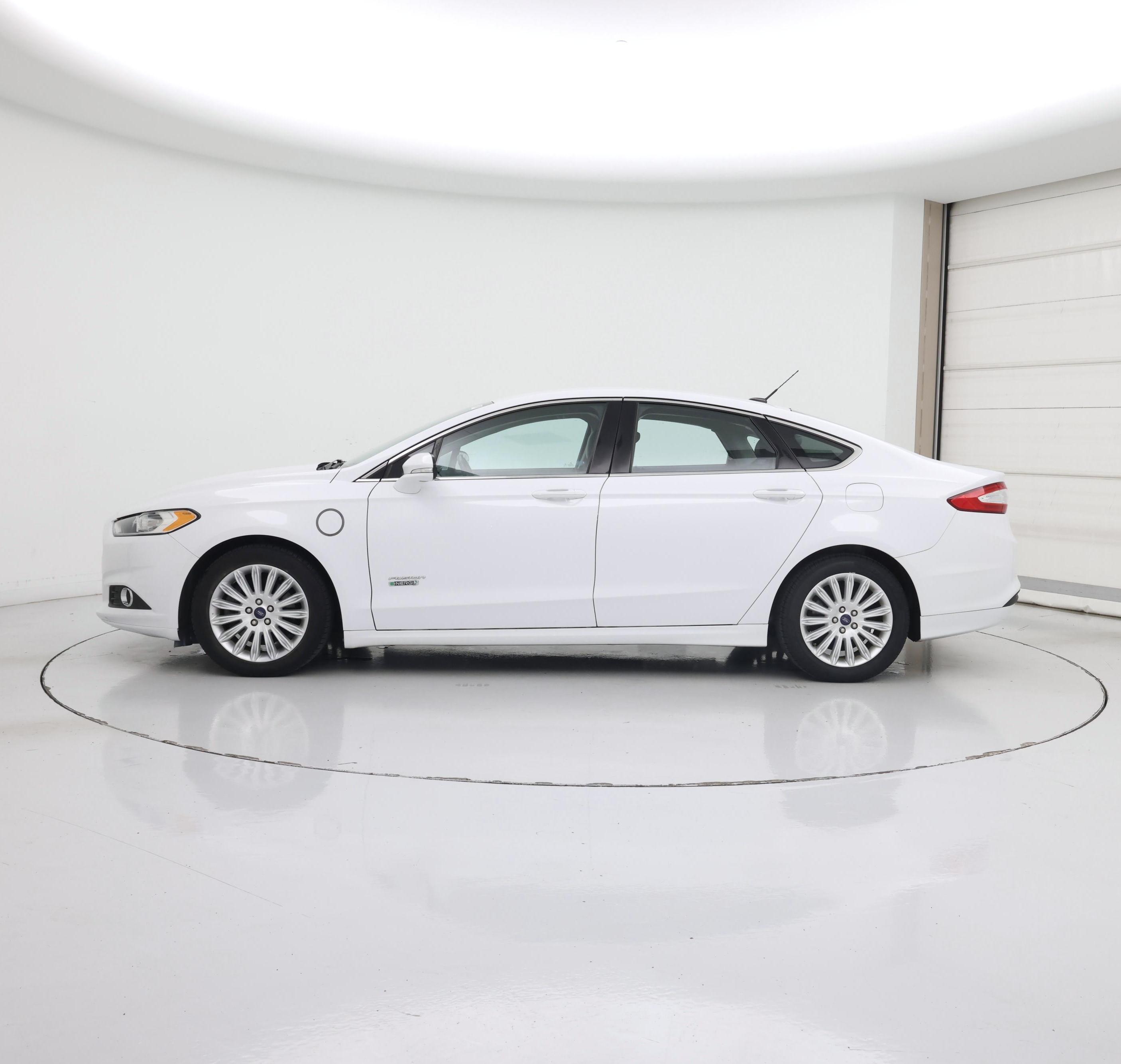 Thumbnail: 2014 Ford Fusion - 3