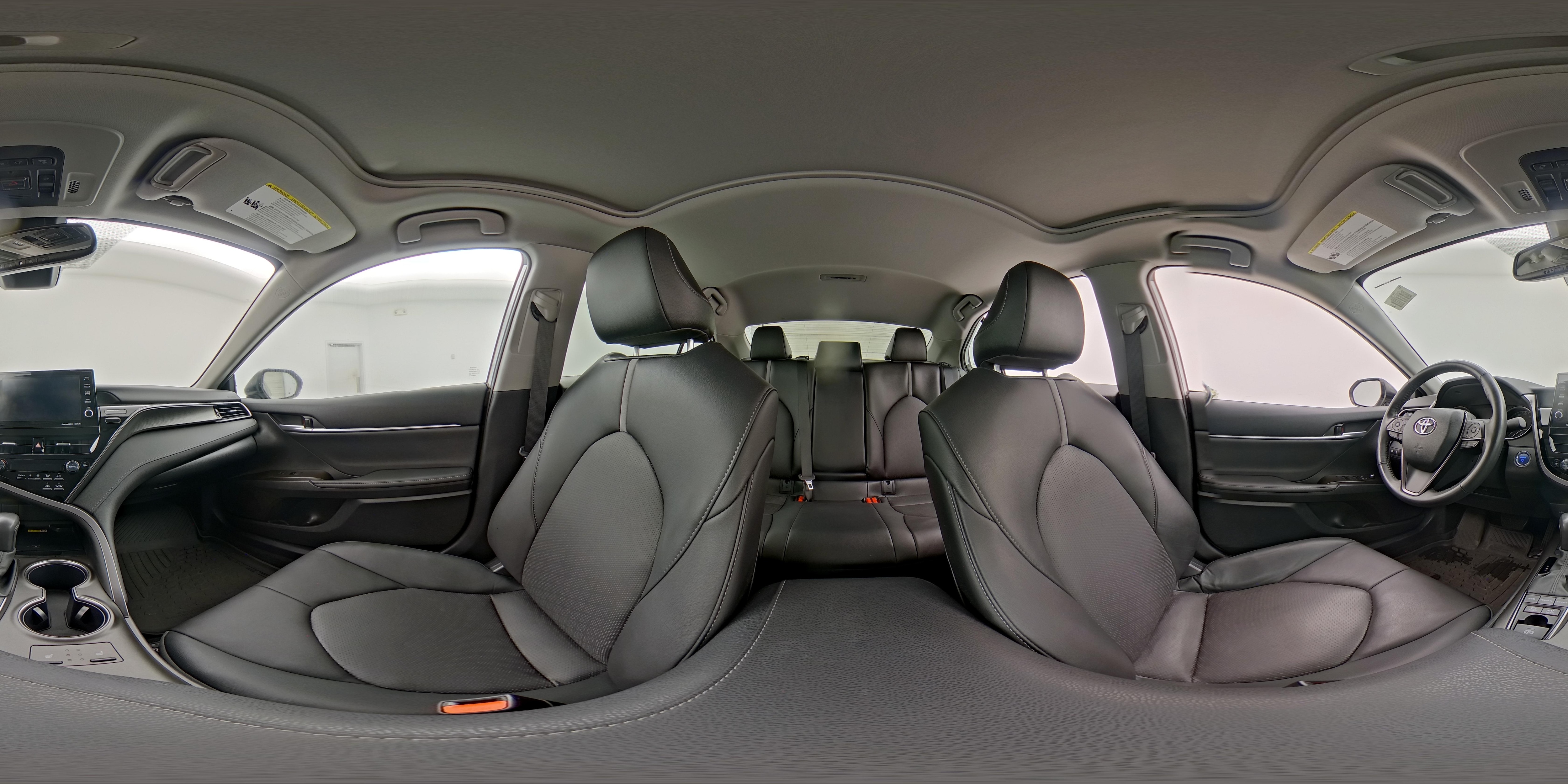 2024 Toyota Camry XSE - Photo 25