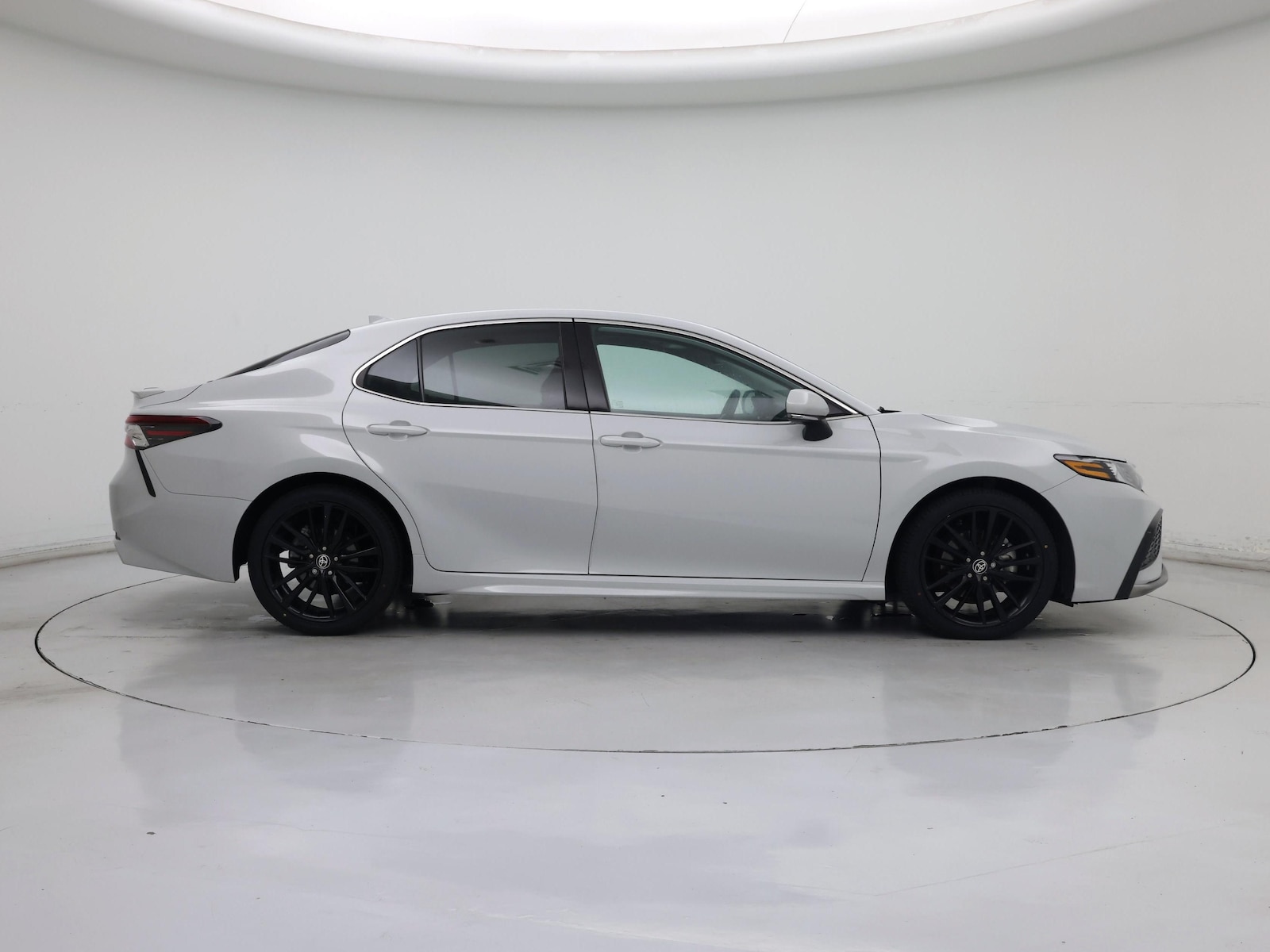 2024 Toyota Camry XSE - Photo 8
