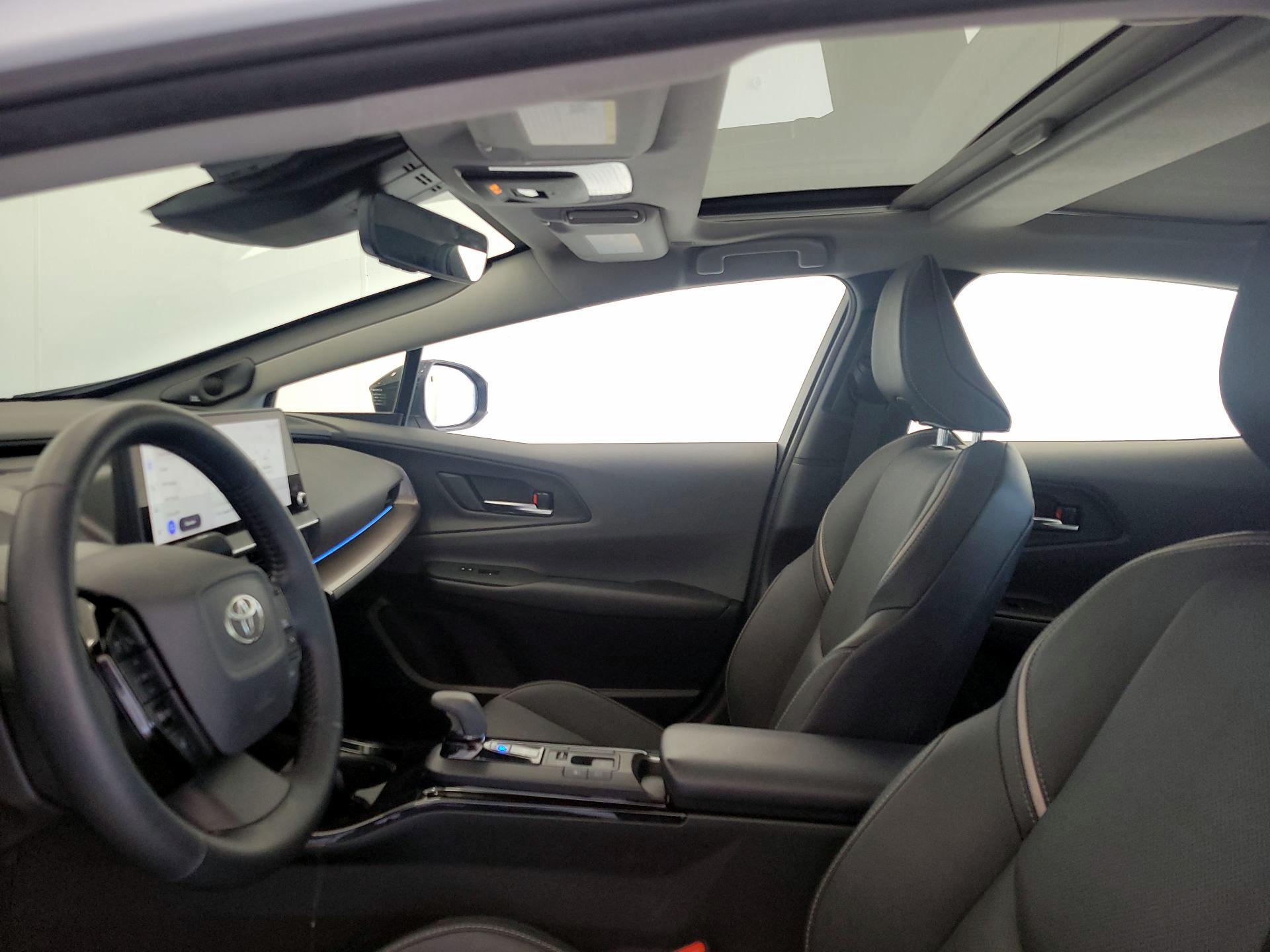 Thumbnail: 2024 Toyota Prius - 19