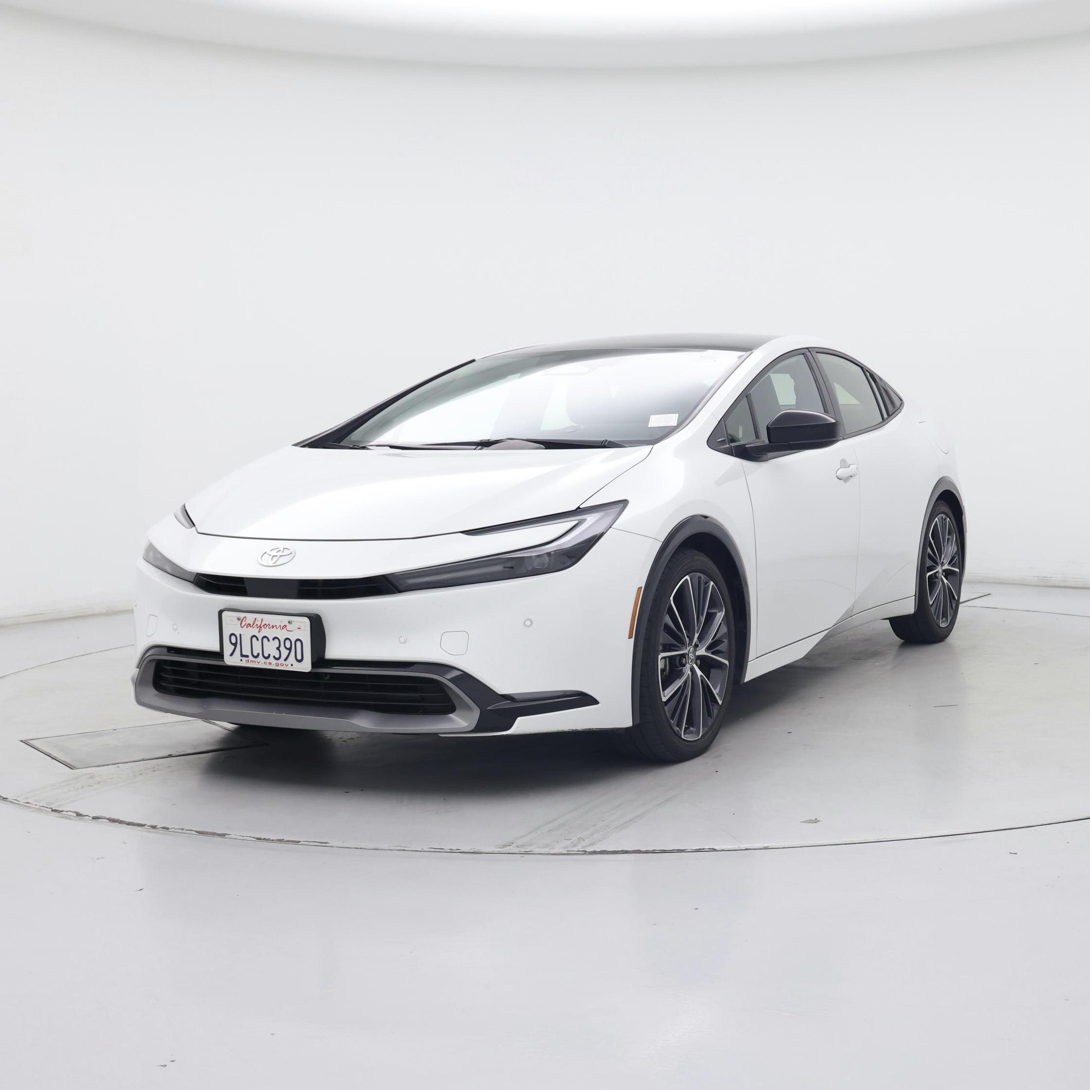 Thumbnail: 2024 Toyota Prius - 4