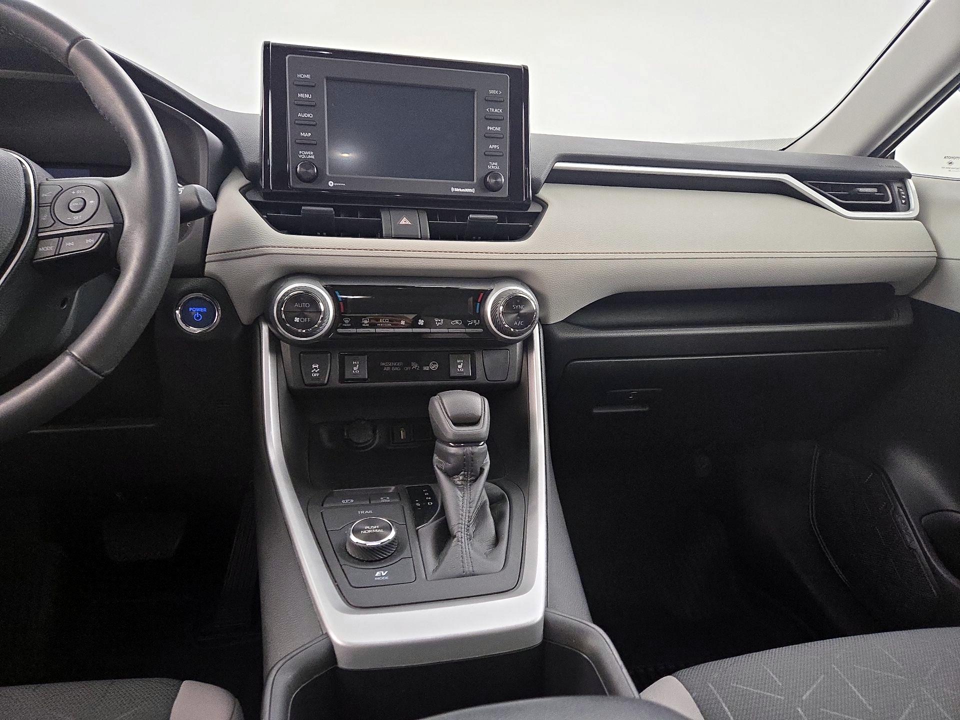 Thumbnail: 2022 Toyota RAV4 - 9
