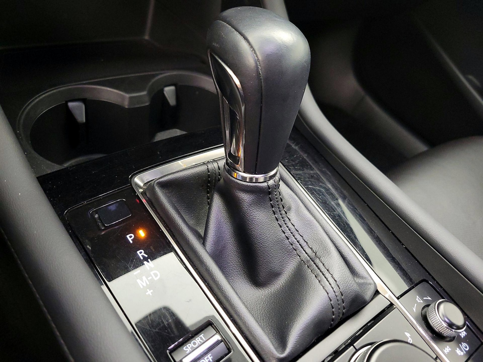 2021 Mazda Mazda3 Premium - Photo 19