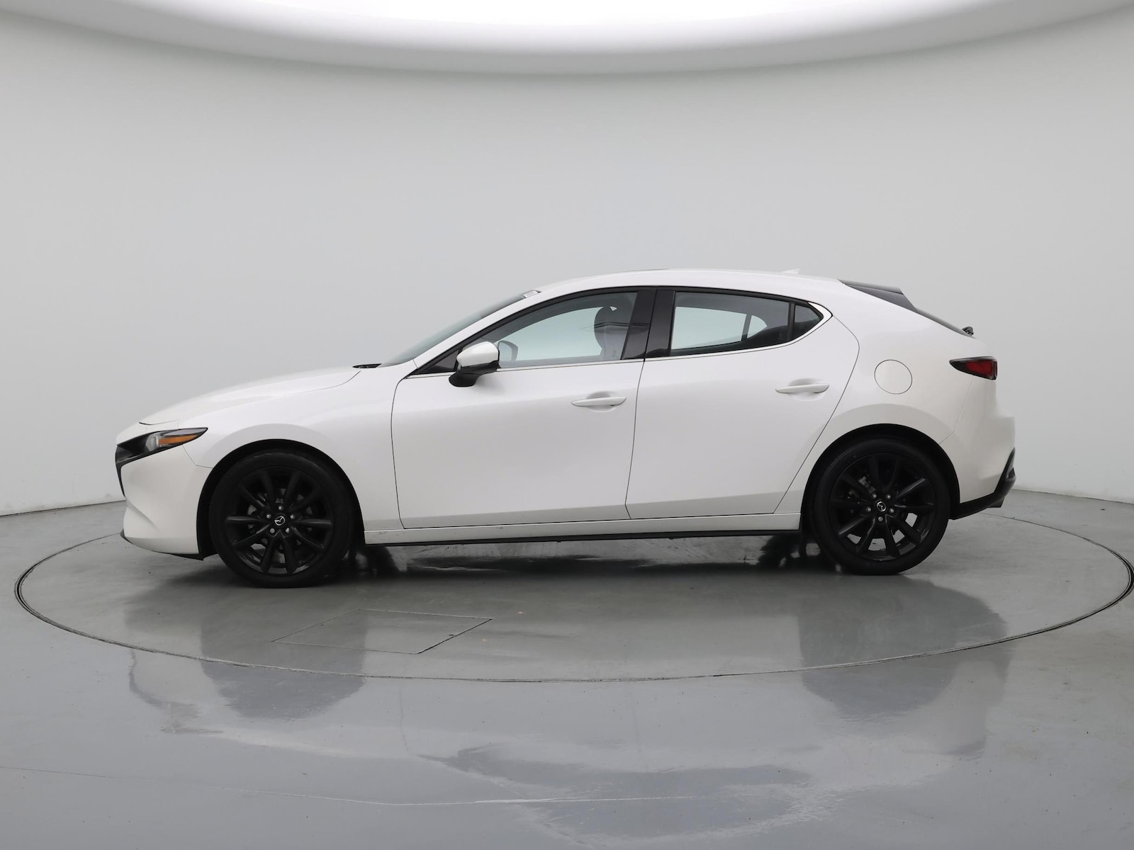 2021 Mazda Mazda3 Premium - Photo 4