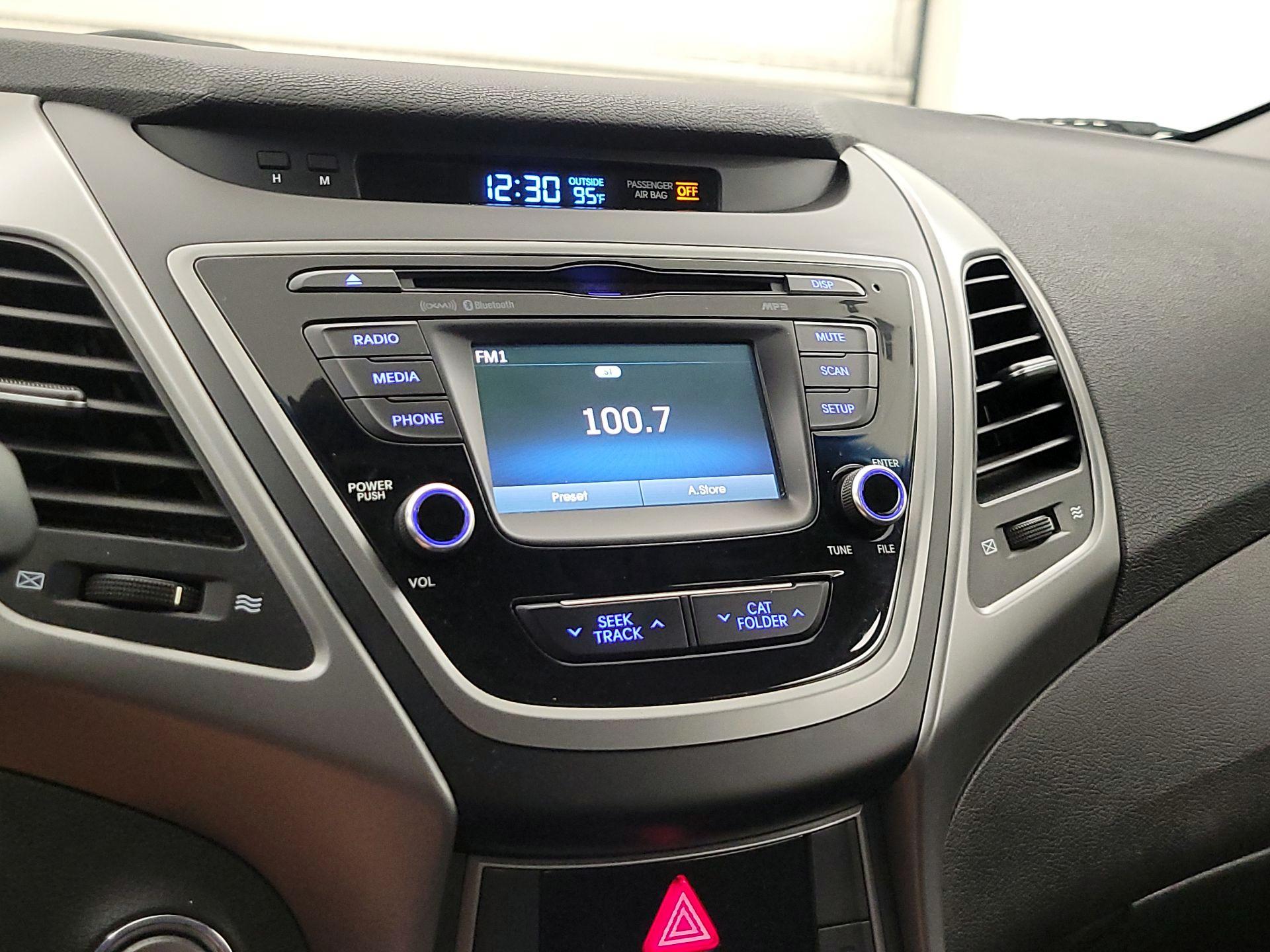 Thumbnail: 2016 Hyundai Elantra - 15