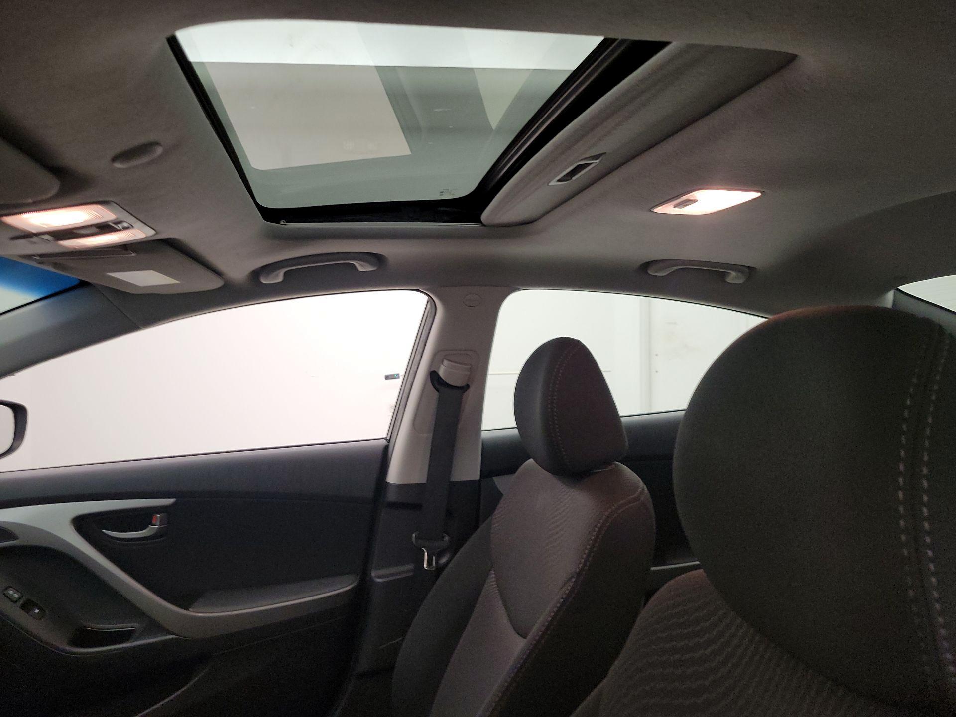 Thumbnail: 2016 Hyundai Elantra - 19