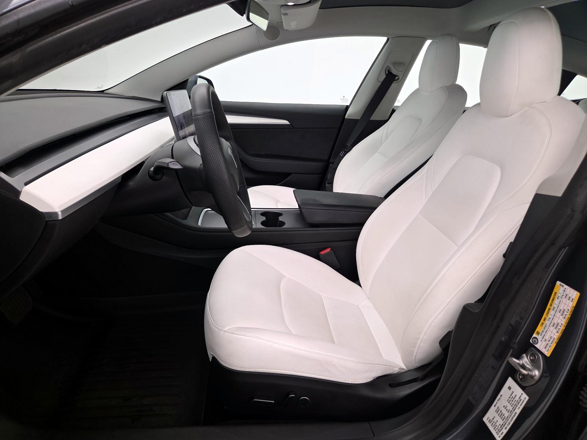 Thumbnail: 2023 Tesla Model 3 - 11
