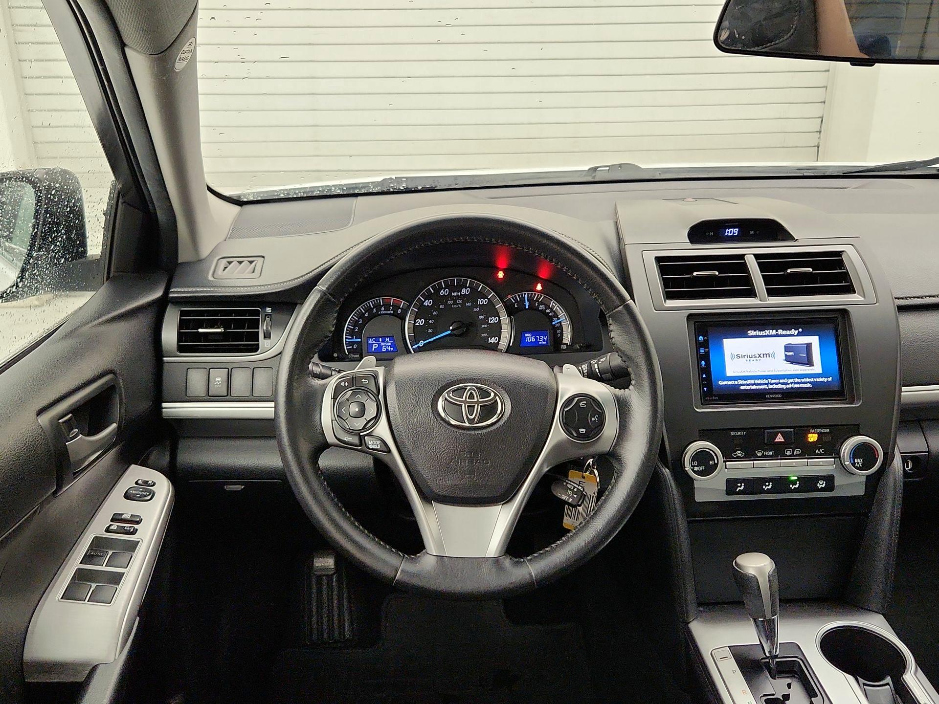 Thumbnail: 2014 Toyota Camry - 10
