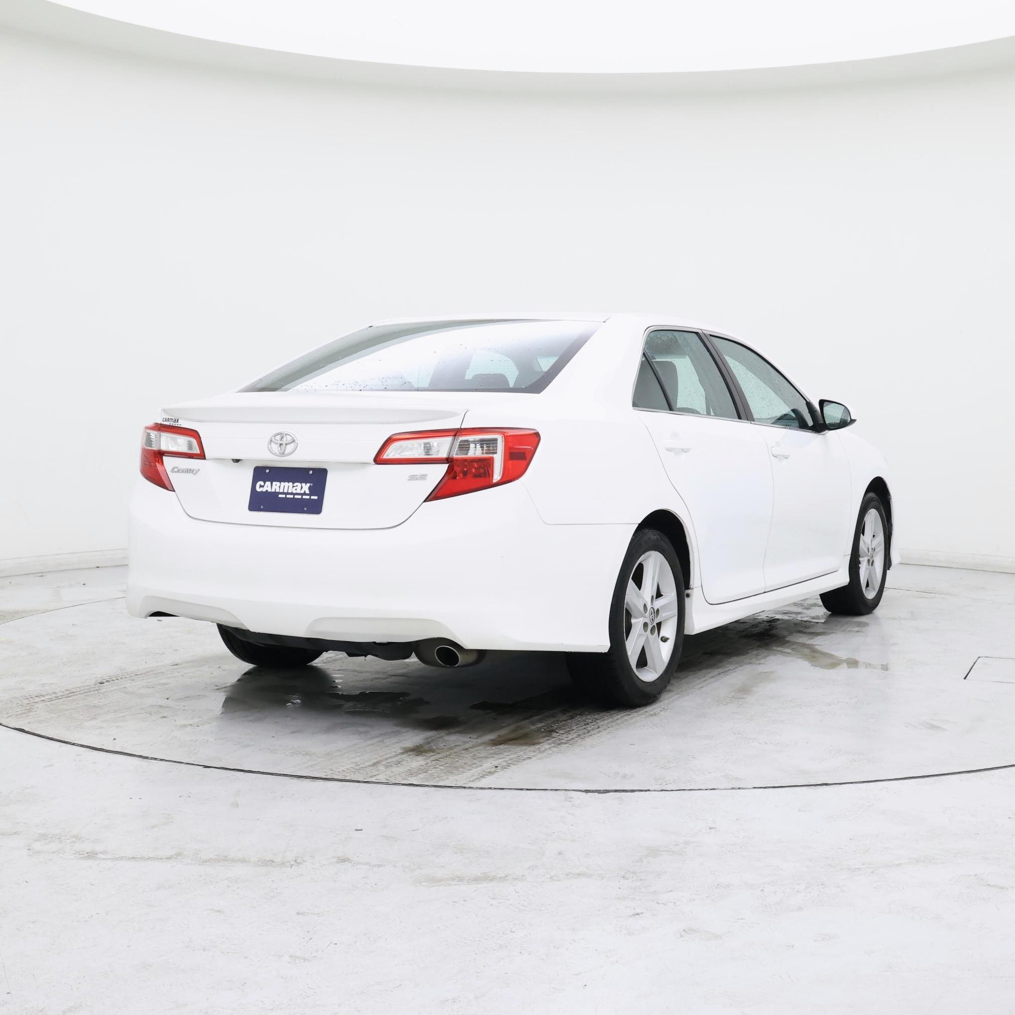 Thumbnail: 2014 Toyota Camry - 8