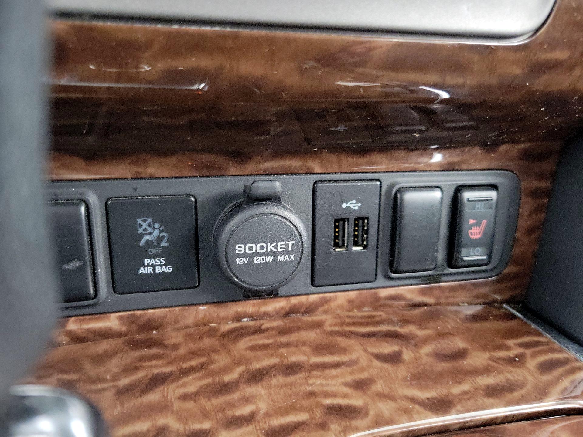 Thumbnail: 2020 Nissan Armada - 19