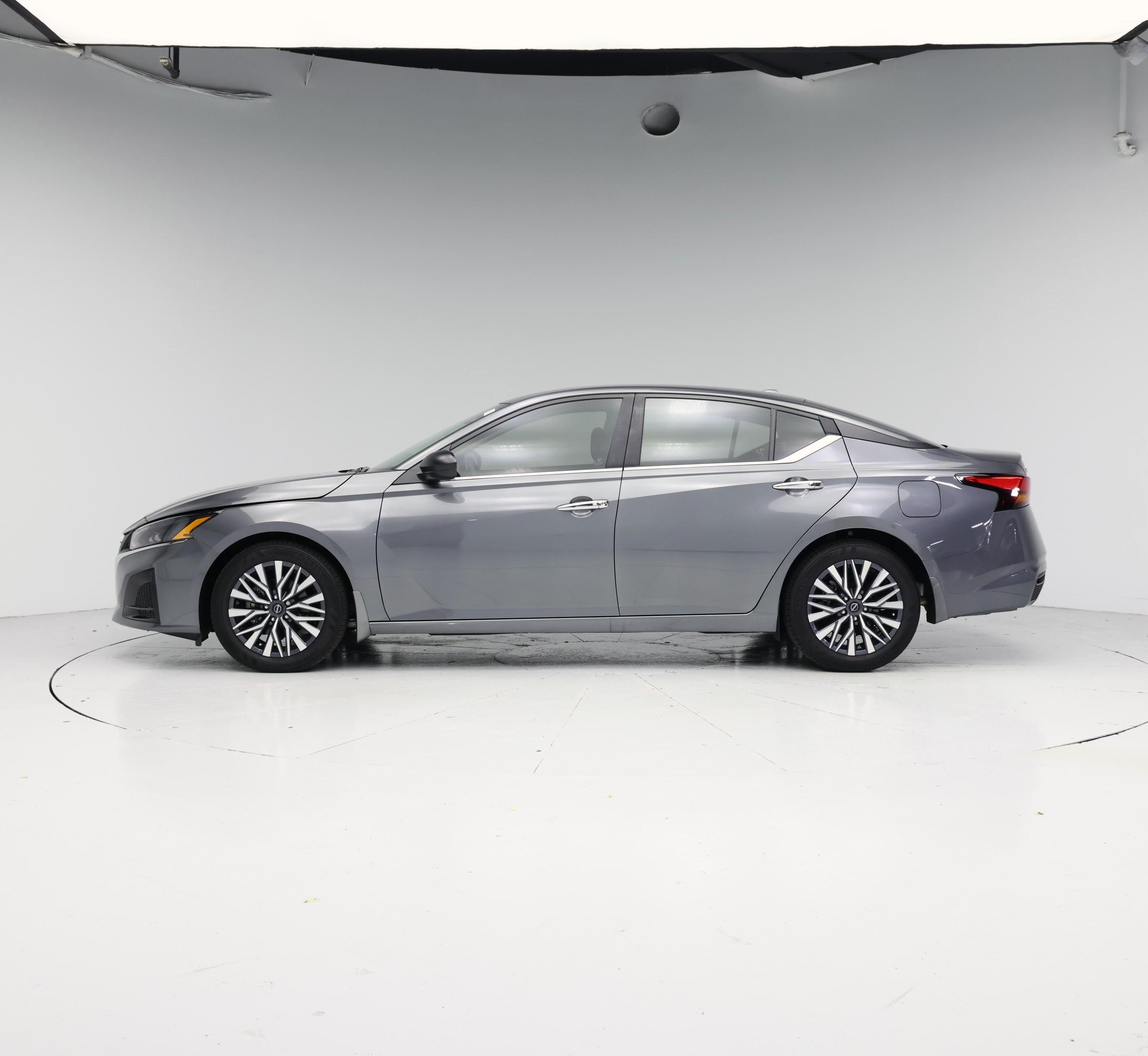 Thumbnail: 2024 Nissan Altima - 3