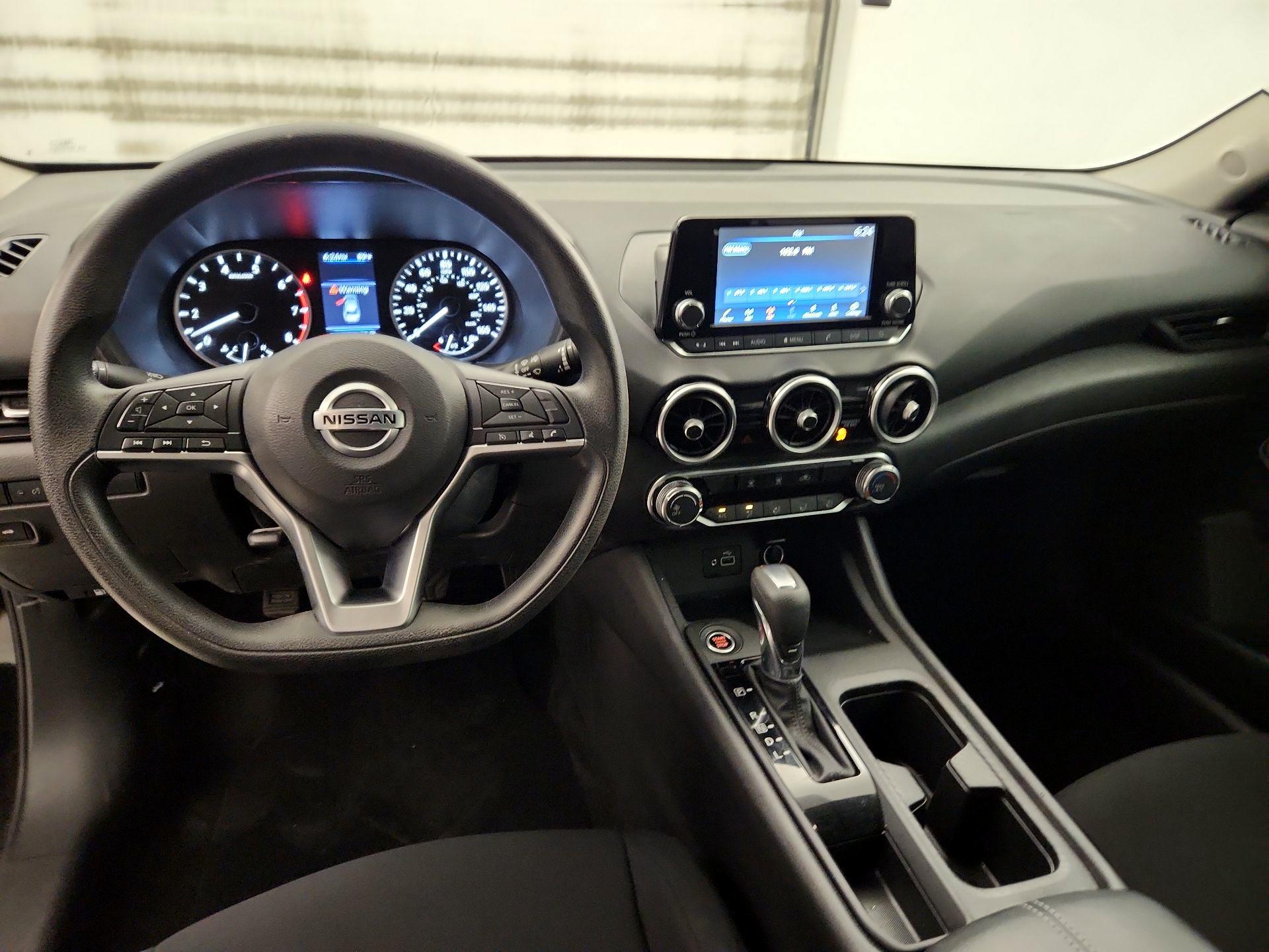 Thumbnail: 2022 Nissan Sentra - 9