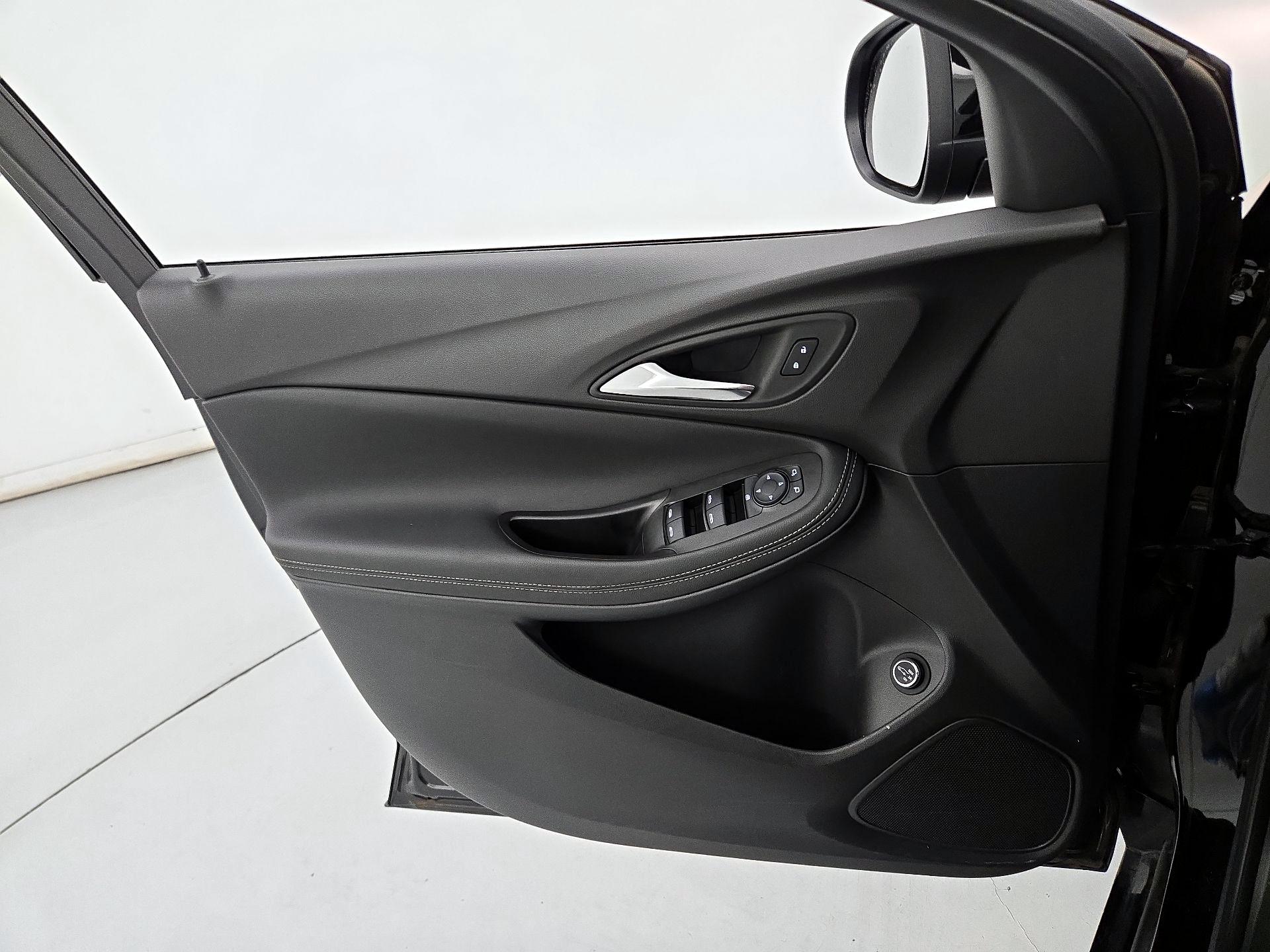 Thumbnail: 2023 Buick Encore GX - 12