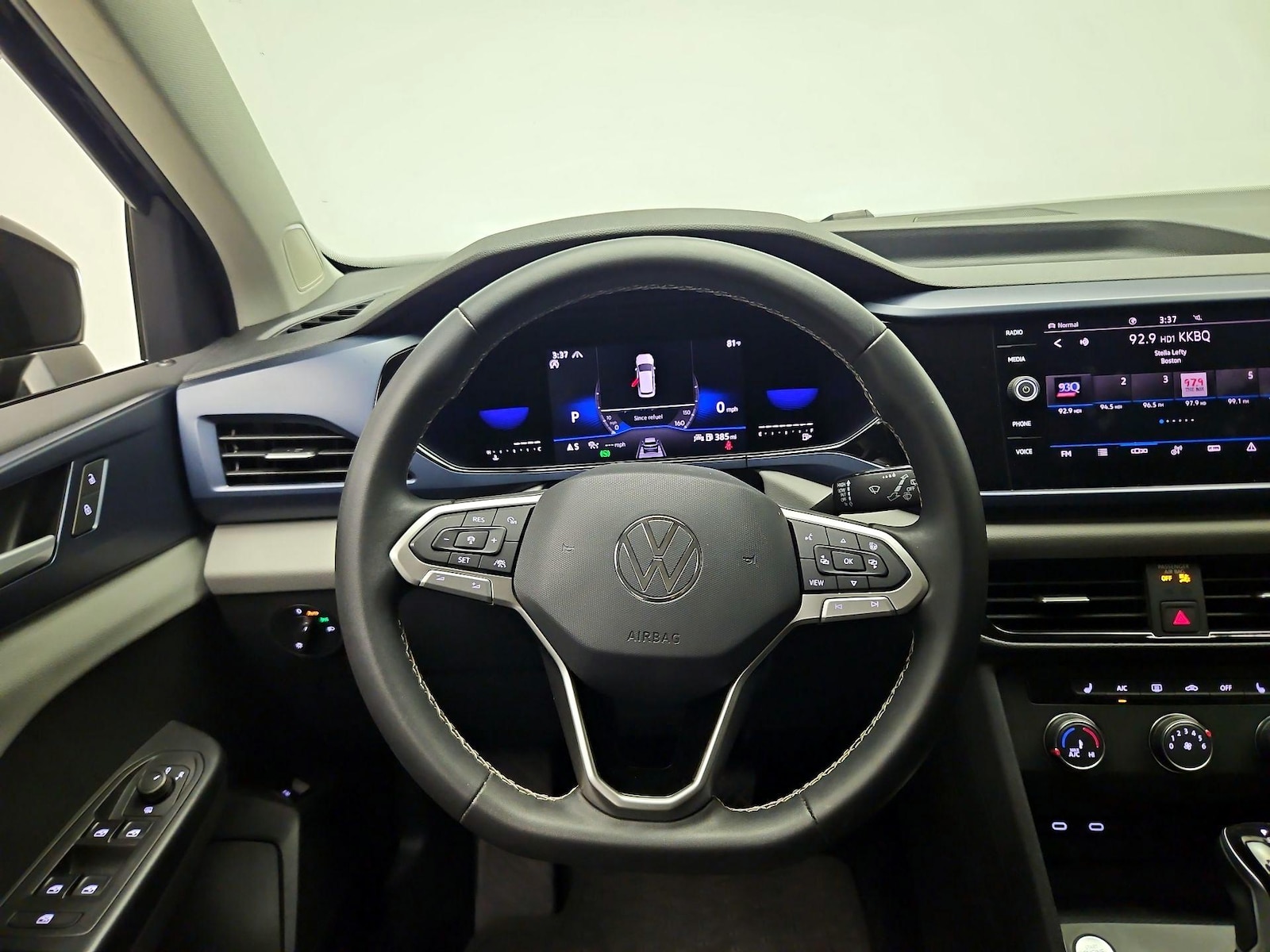2022 Volkswagen Taos SE - Photo 11